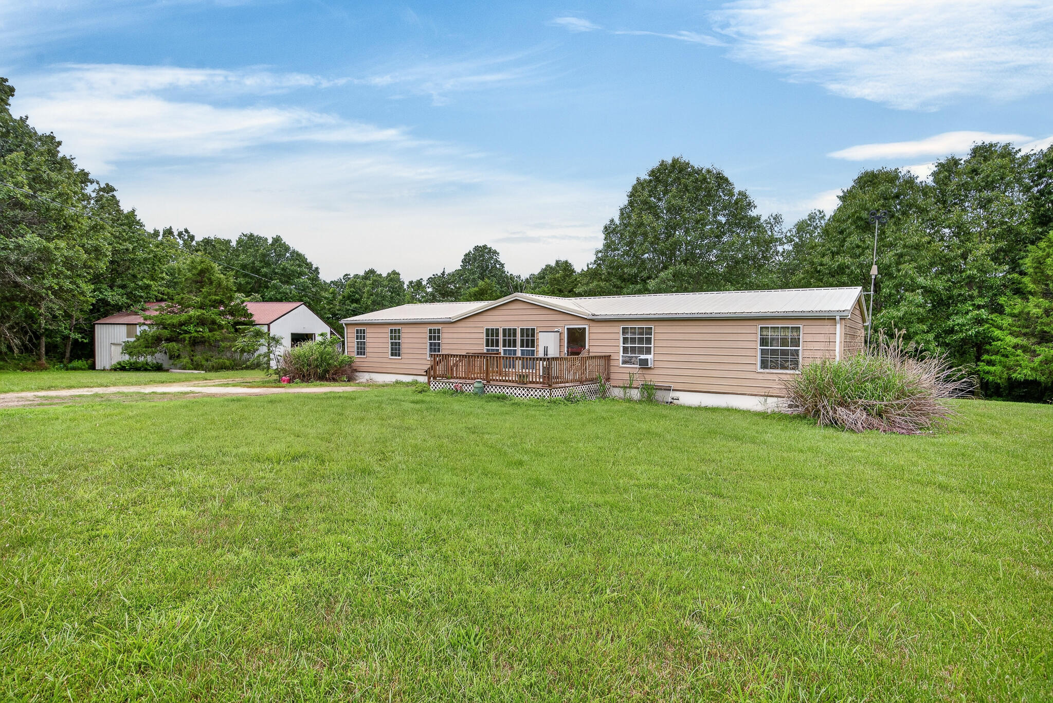 5500 Hardrock Road Property Photo 1