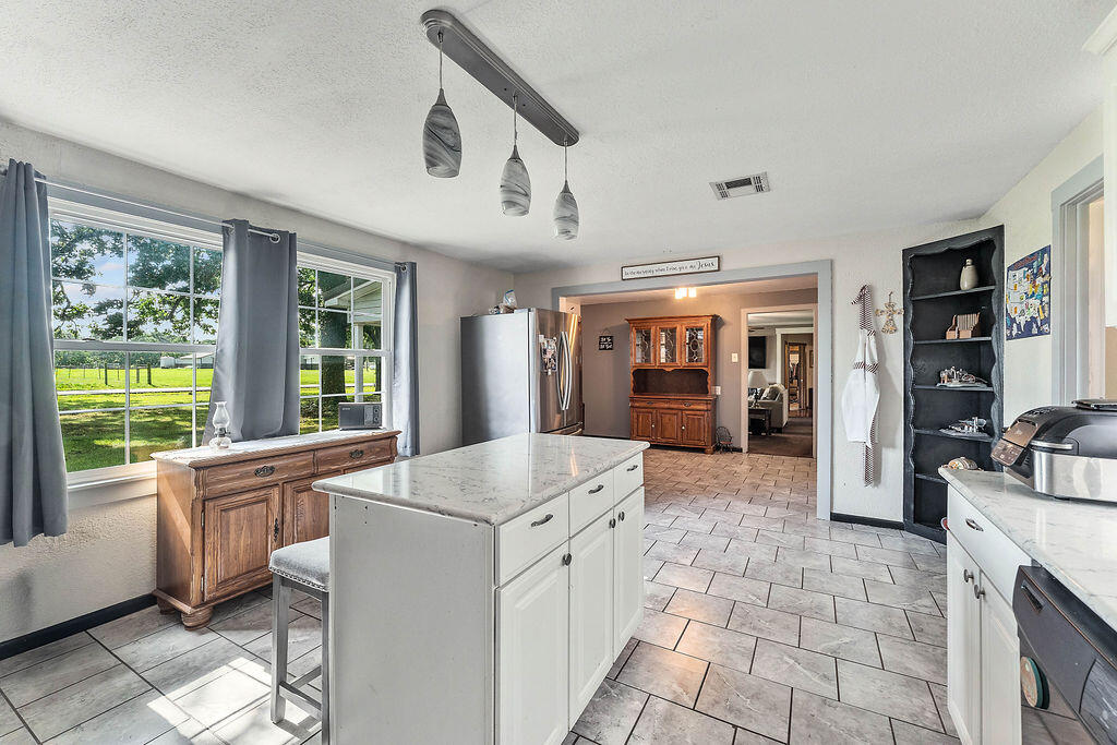 19150 Hereford Road Property Photo 15