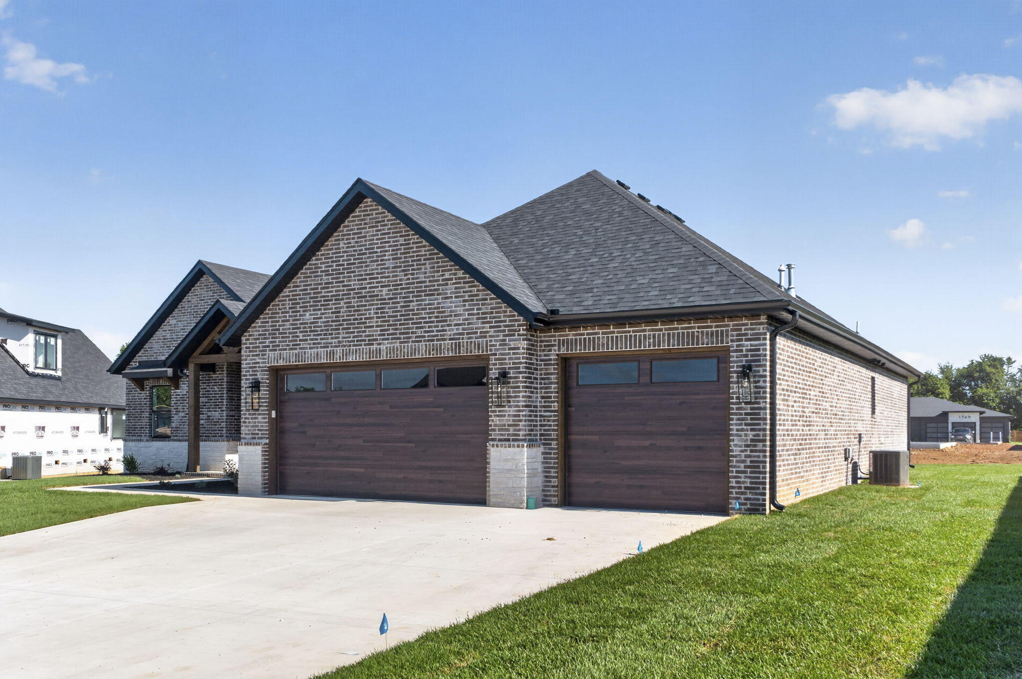 1749 East Skyline Property Photo 3