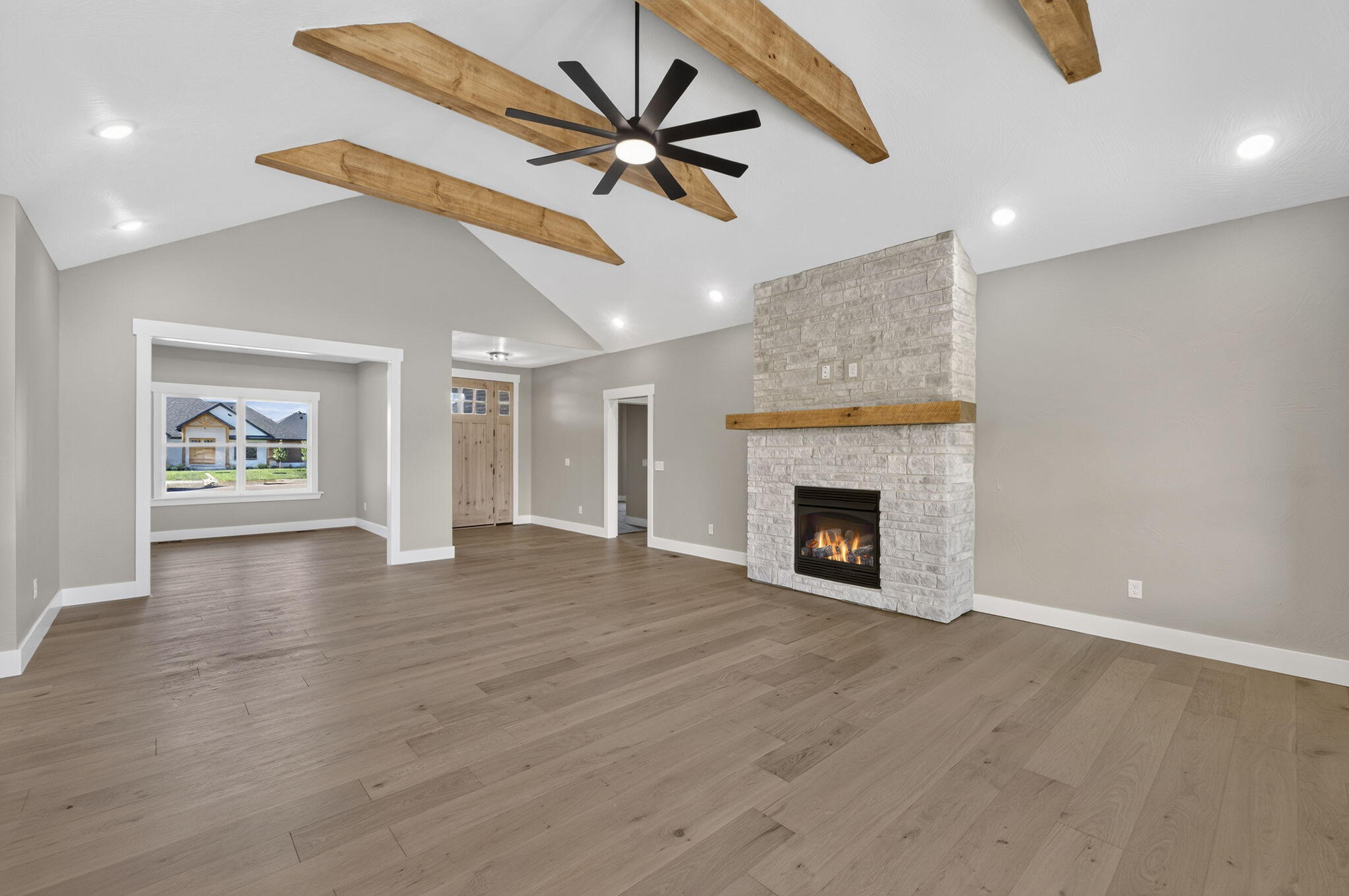 1749 East Skyline Property Photo 8