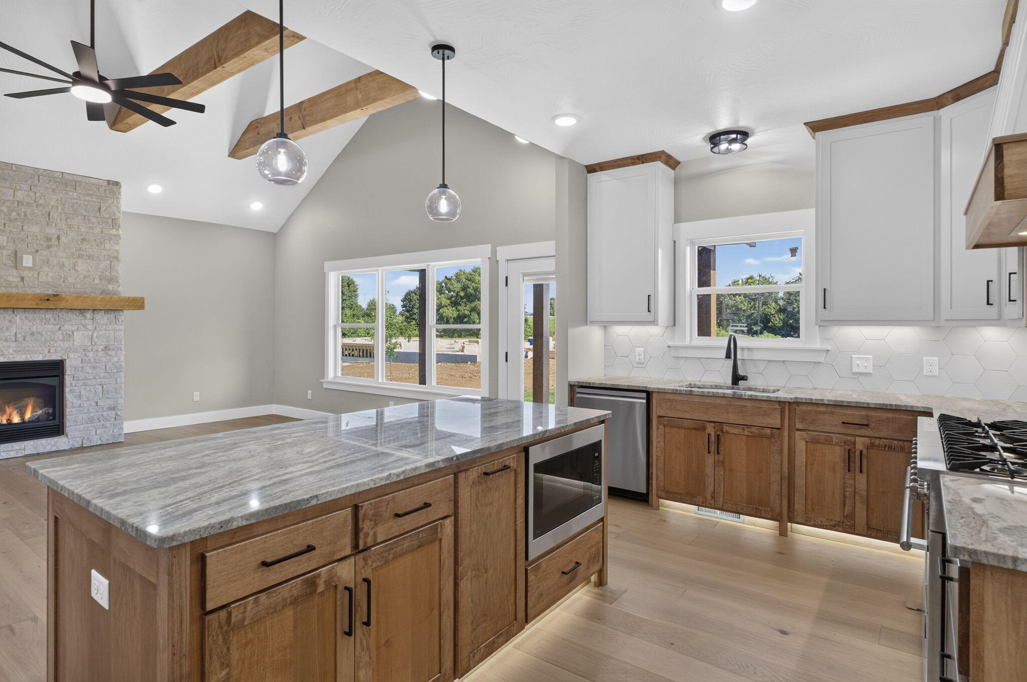 1749 East Skyline Property Photo 15
