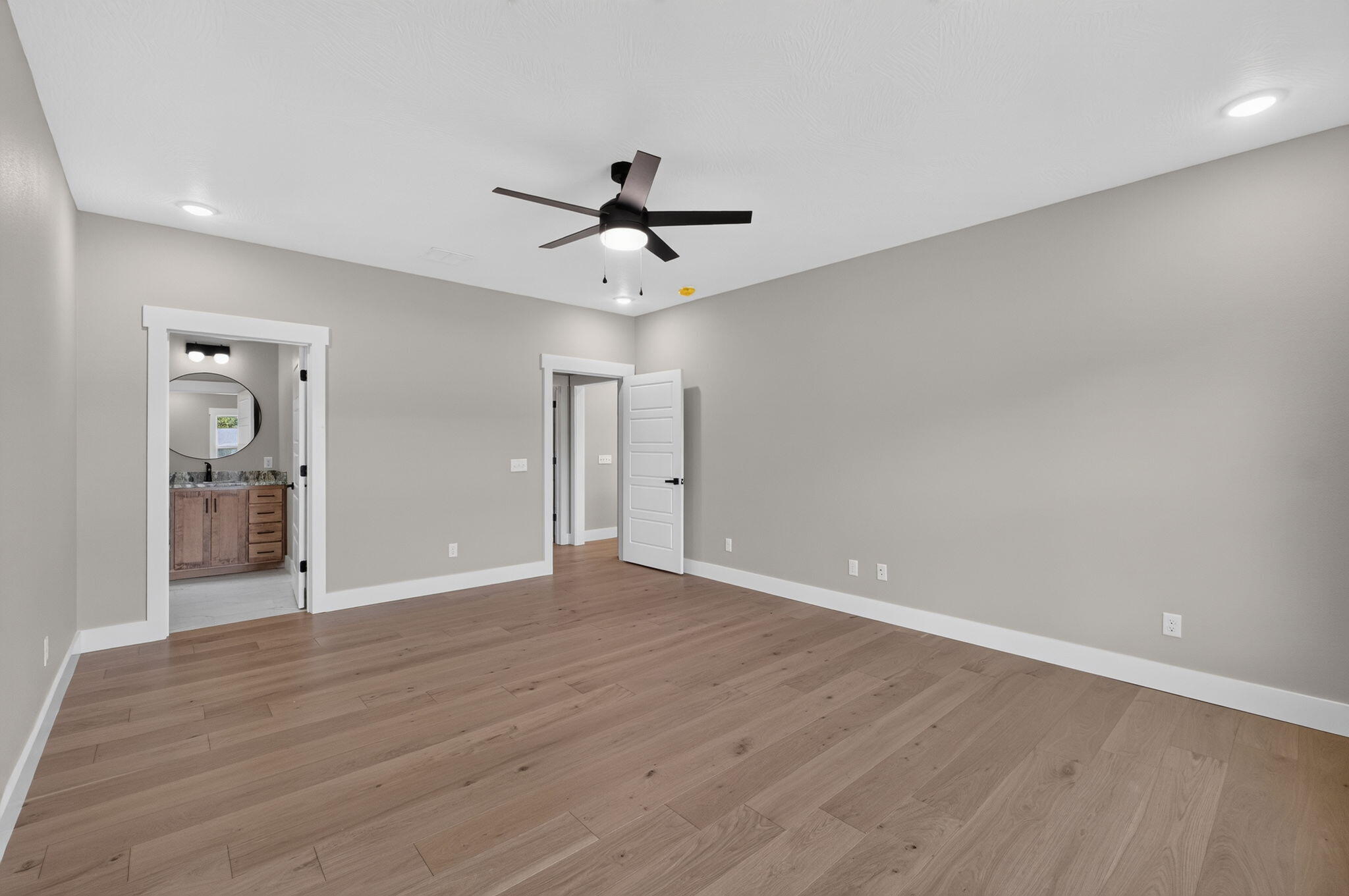 1749 East Skyline Property Photo 20