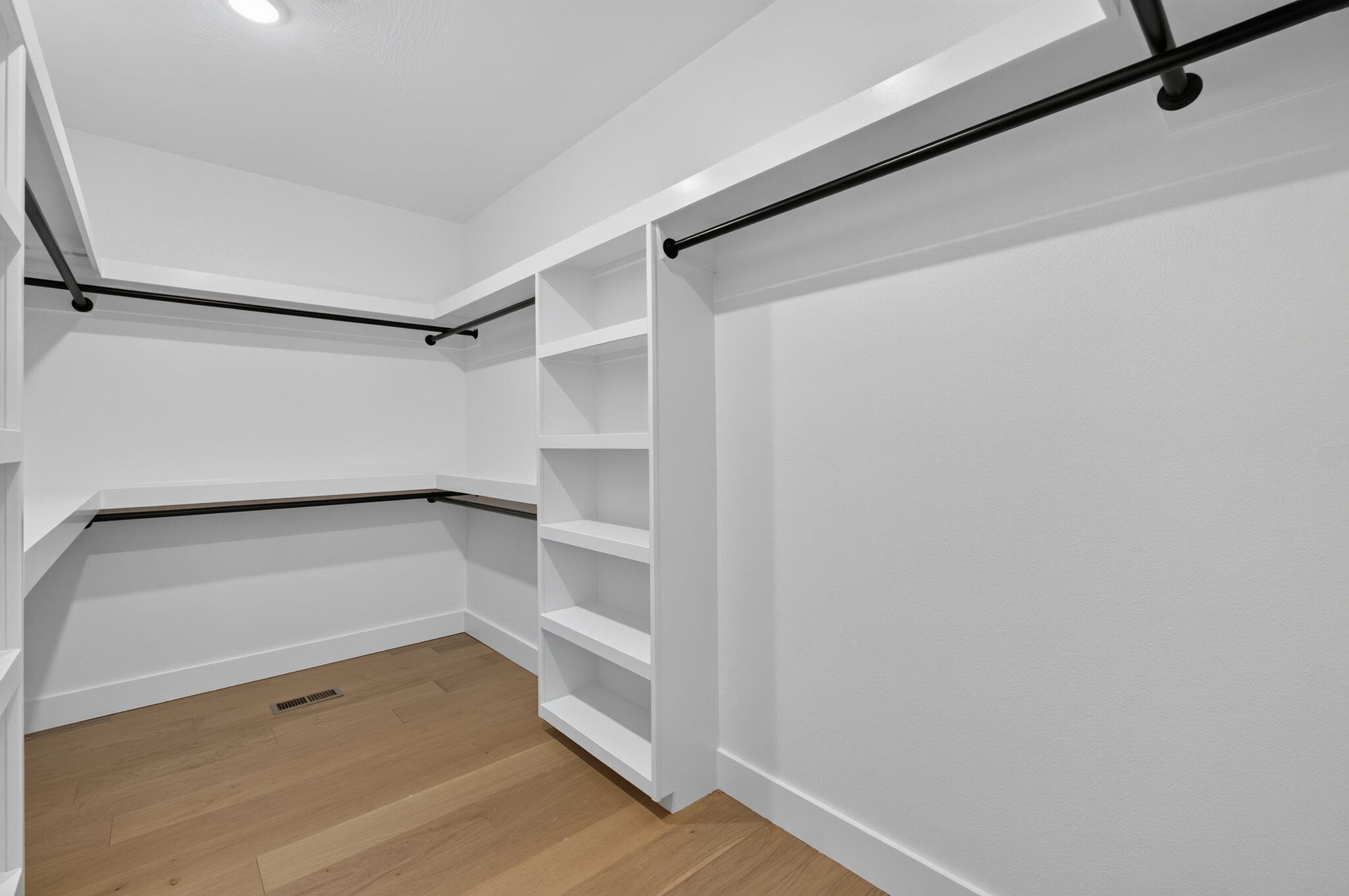 1749 East Skyline Property Photo 24