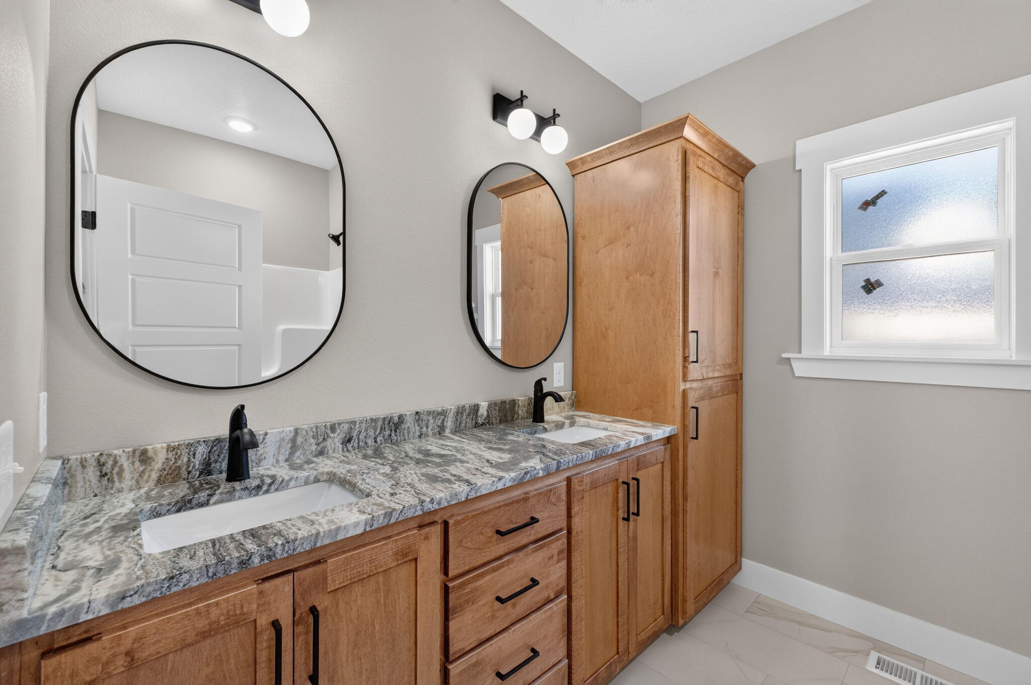 1749 East Skyline Property Photo 26