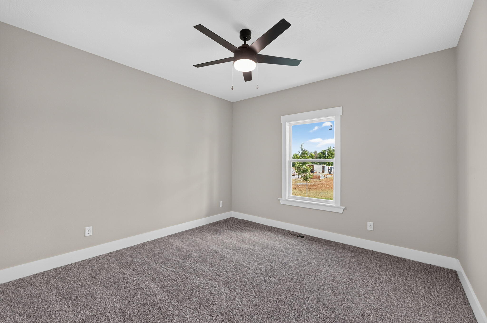 1749 East Skyline Property Photo 27