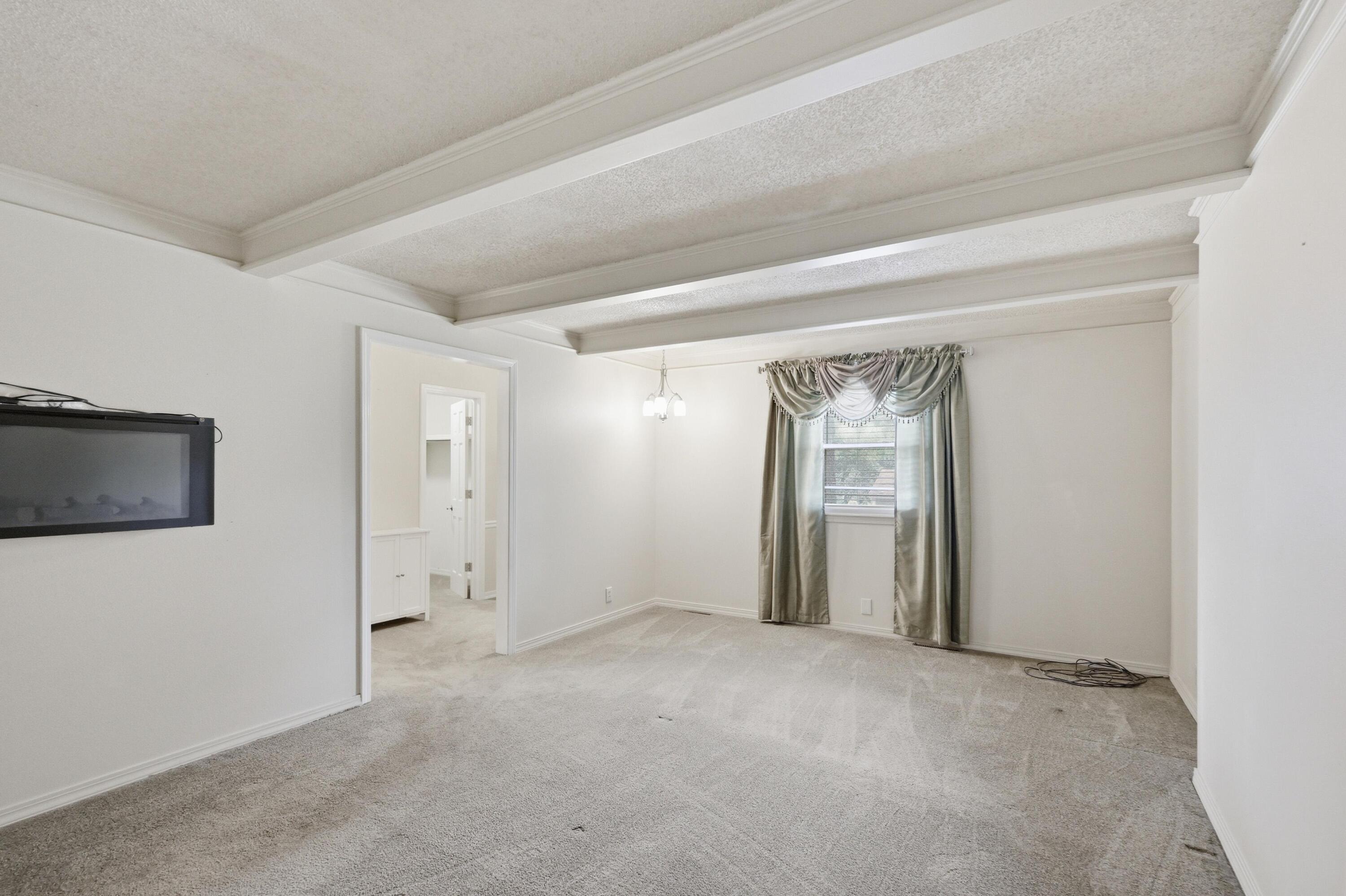 2020 South Eastwood Road Property Photo 31