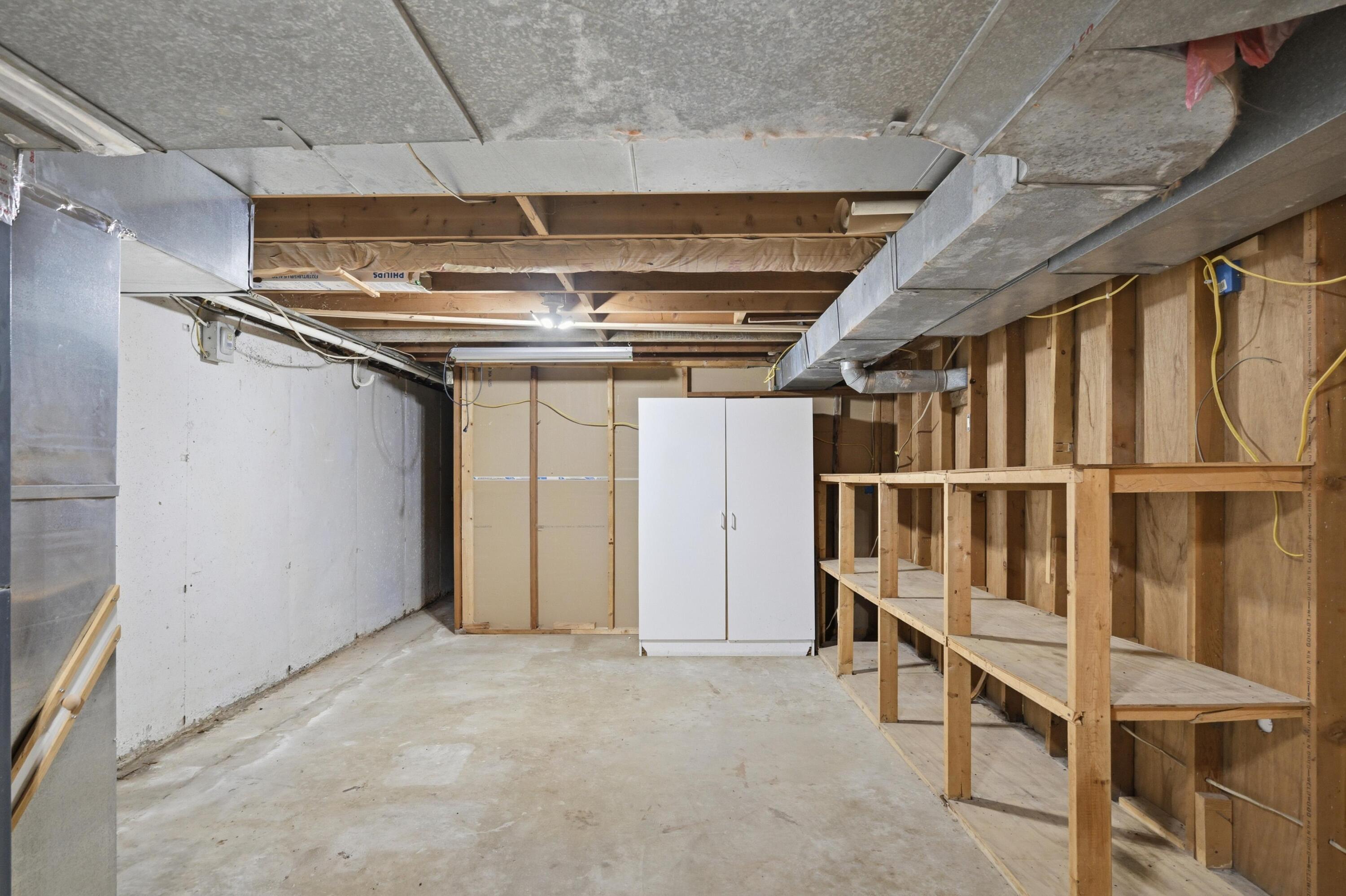 2020 South Eastwood Road Property Photo 47