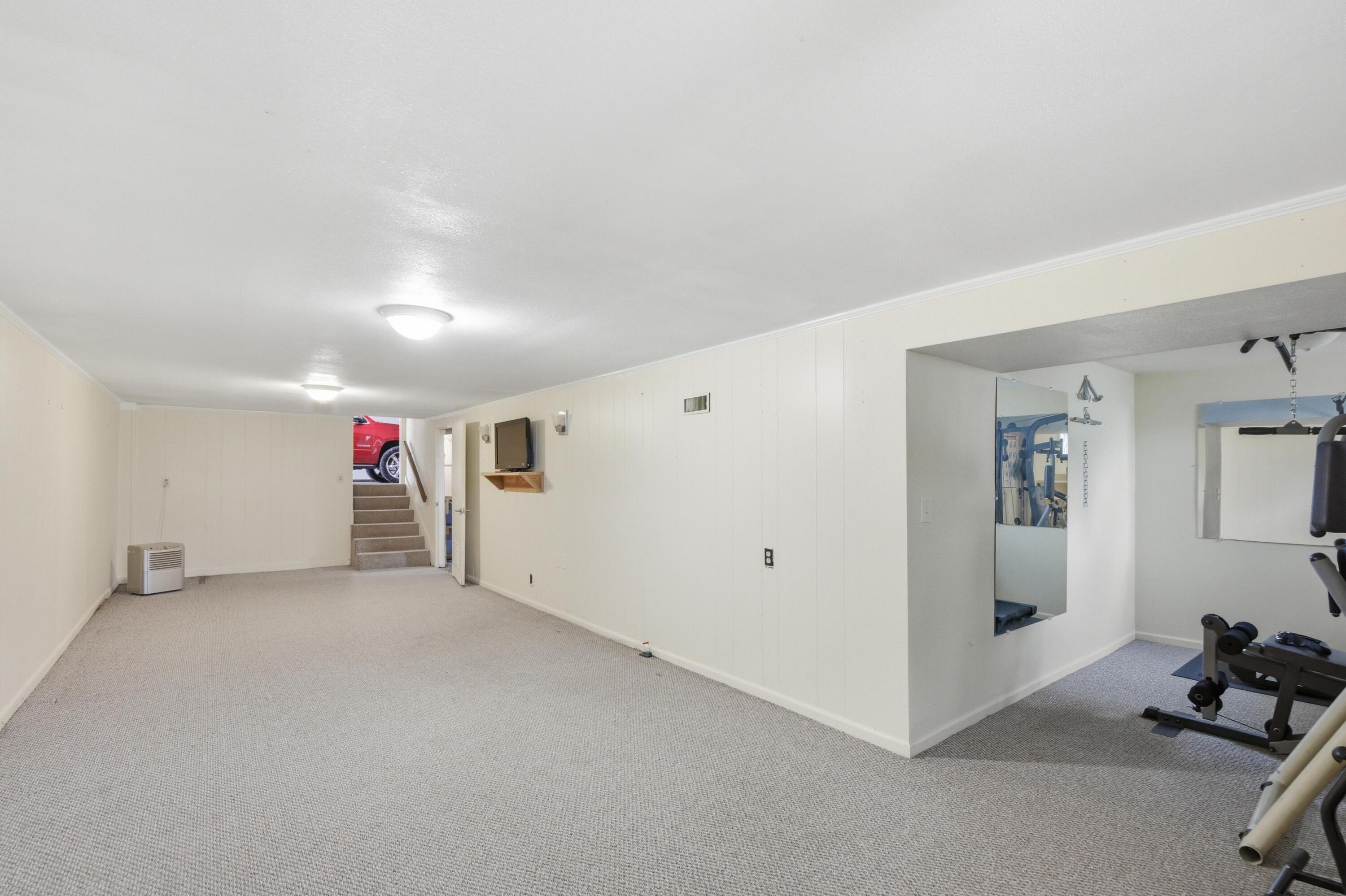 2020 South Eastwood Road Property Photo 50