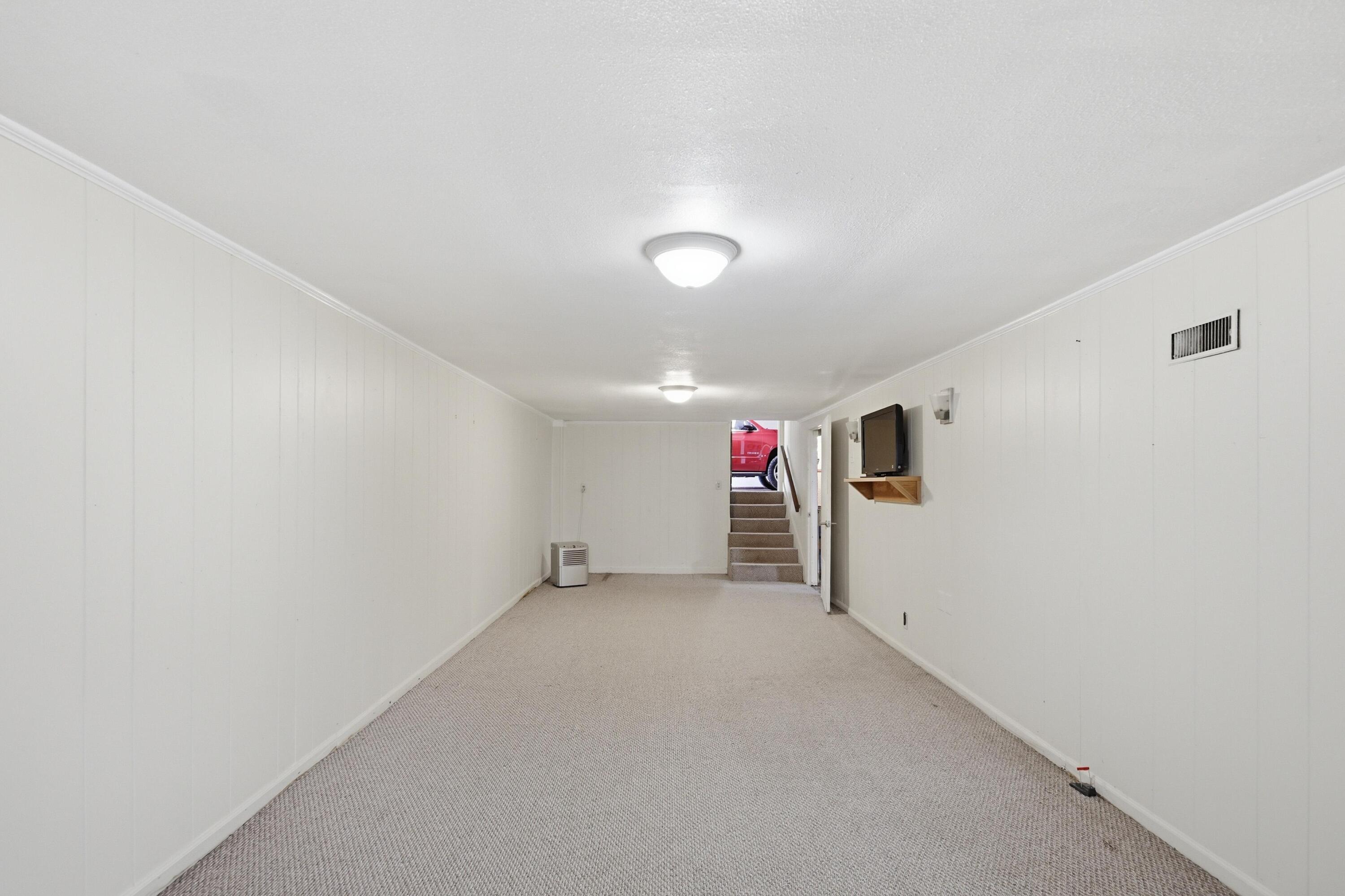 2020 South Eastwood Road Property Photo 51