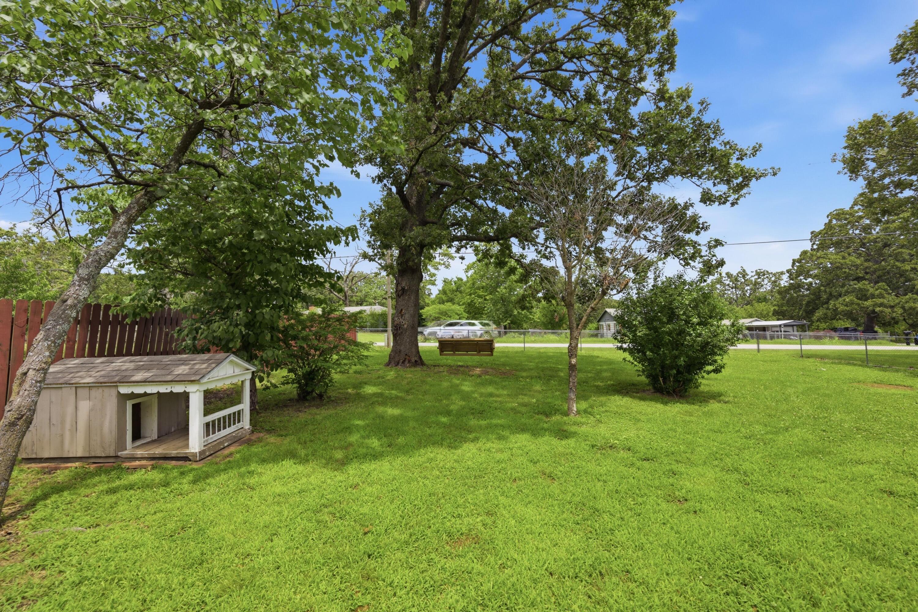 2020 South Eastwood Road Property Photo 57