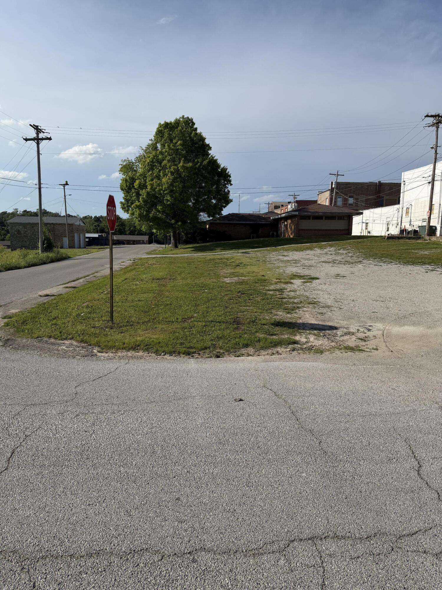 130 West Webster Avenue Property Photo 2