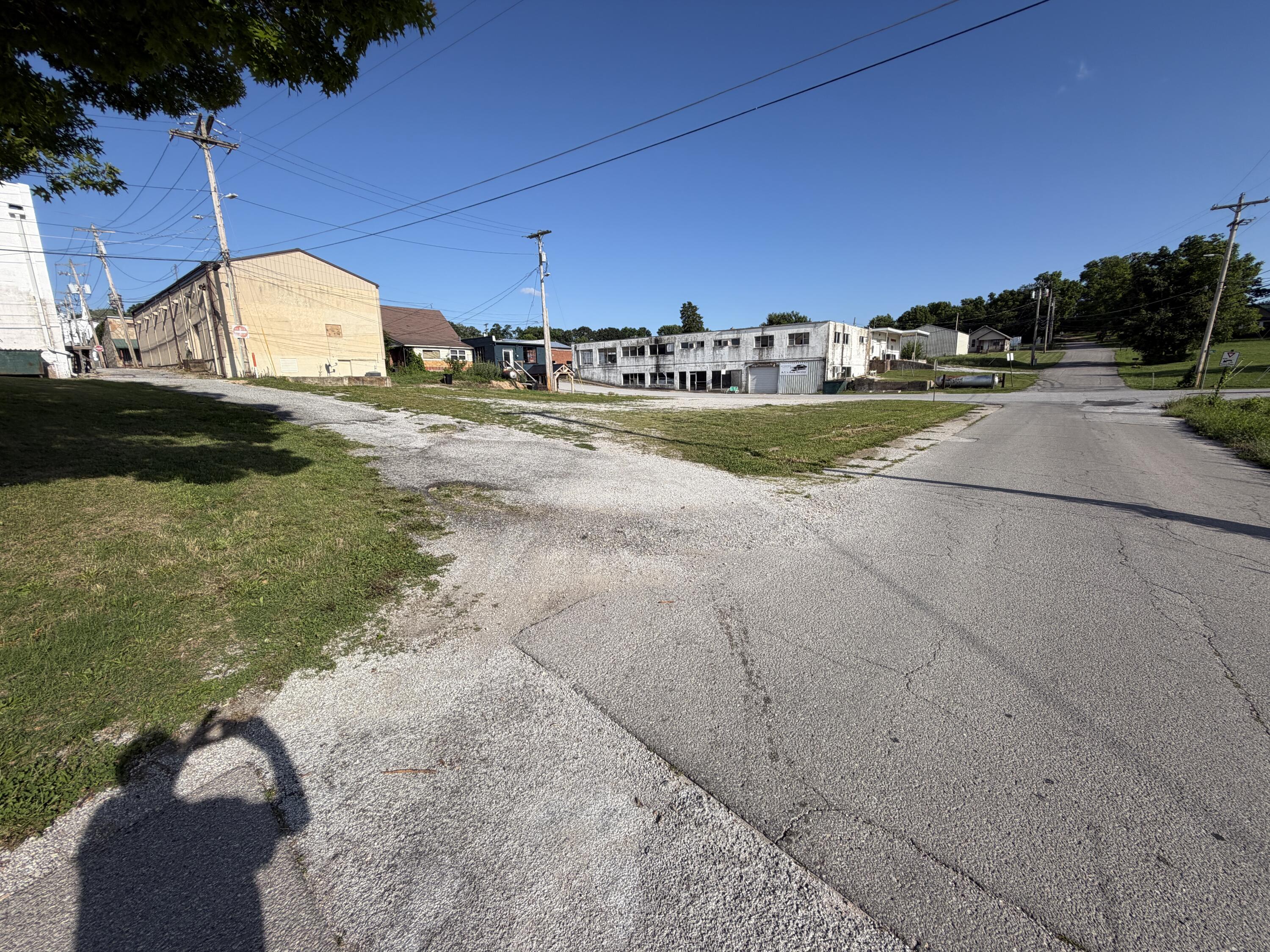 130 West Webster Avenue Property Photo 10