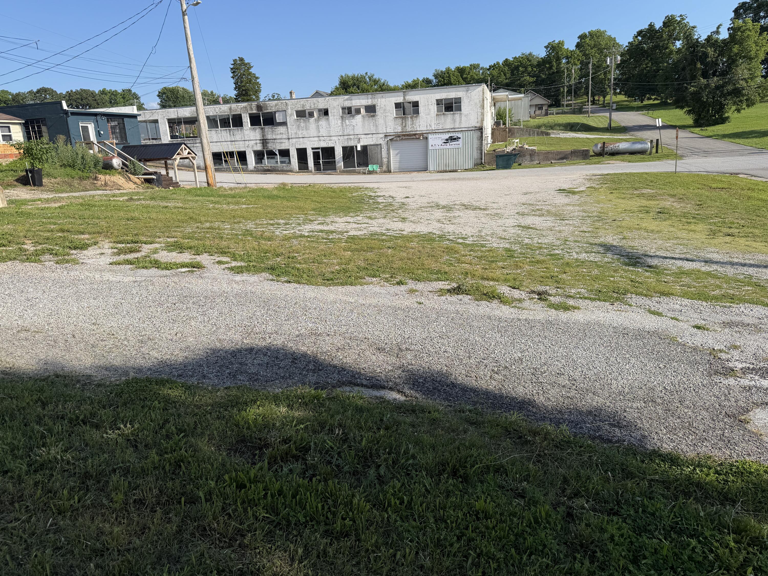 130 West Webster Avenue Property Photo 13