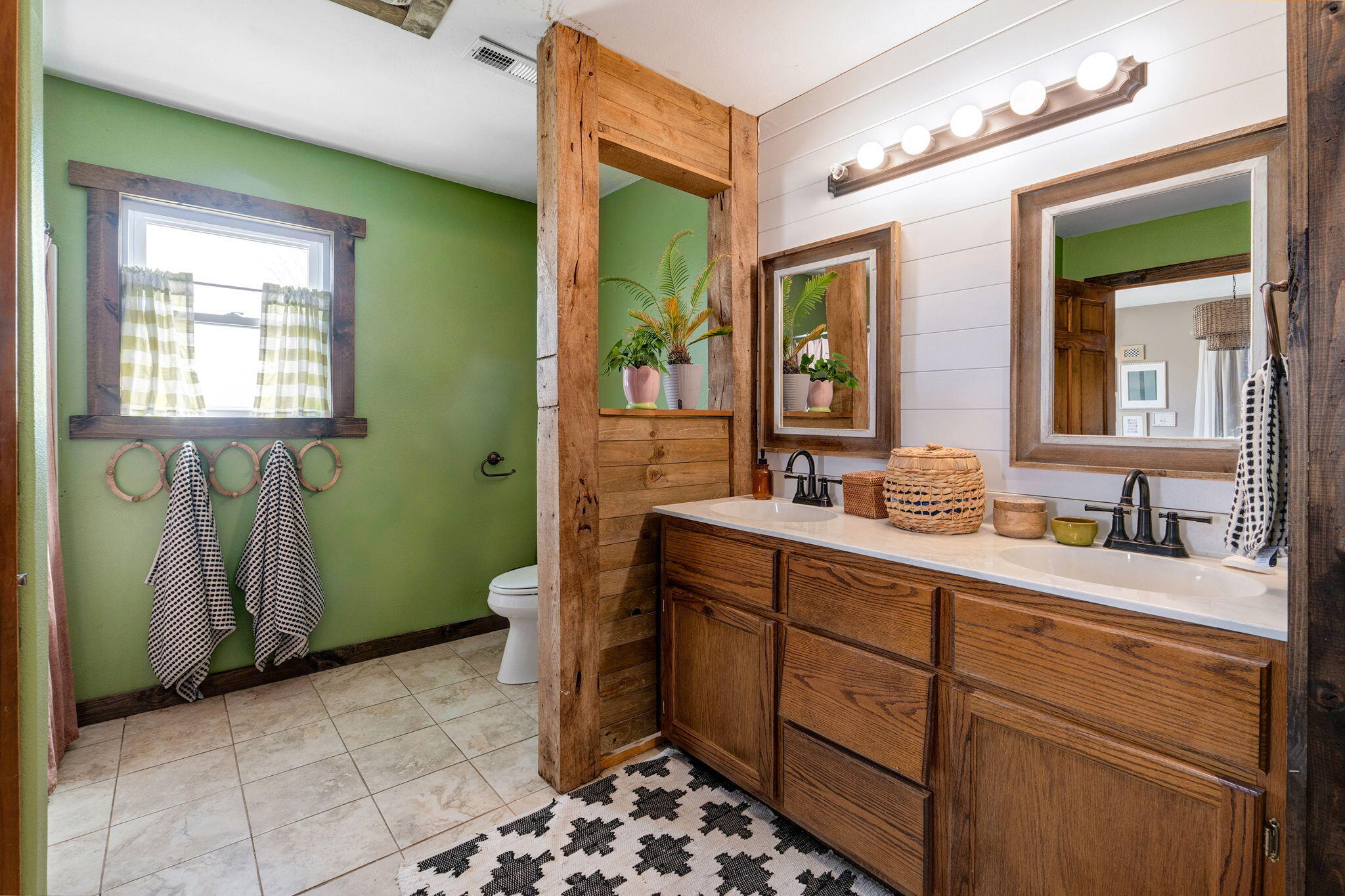 13731 Lawrence 2170 Property Photo 20