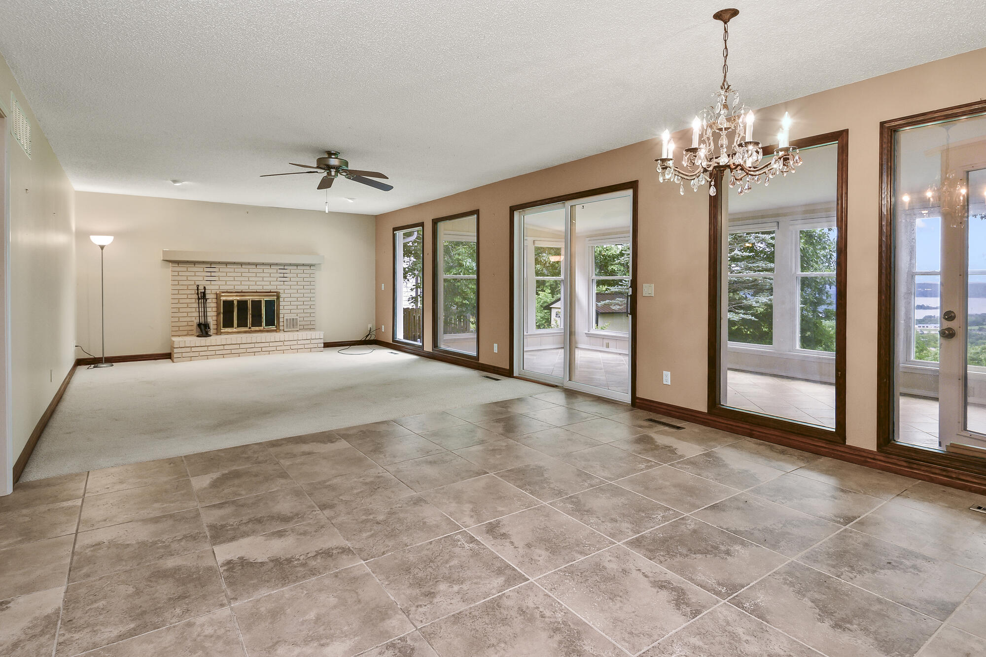 10 Midview Drive Property Photo 14