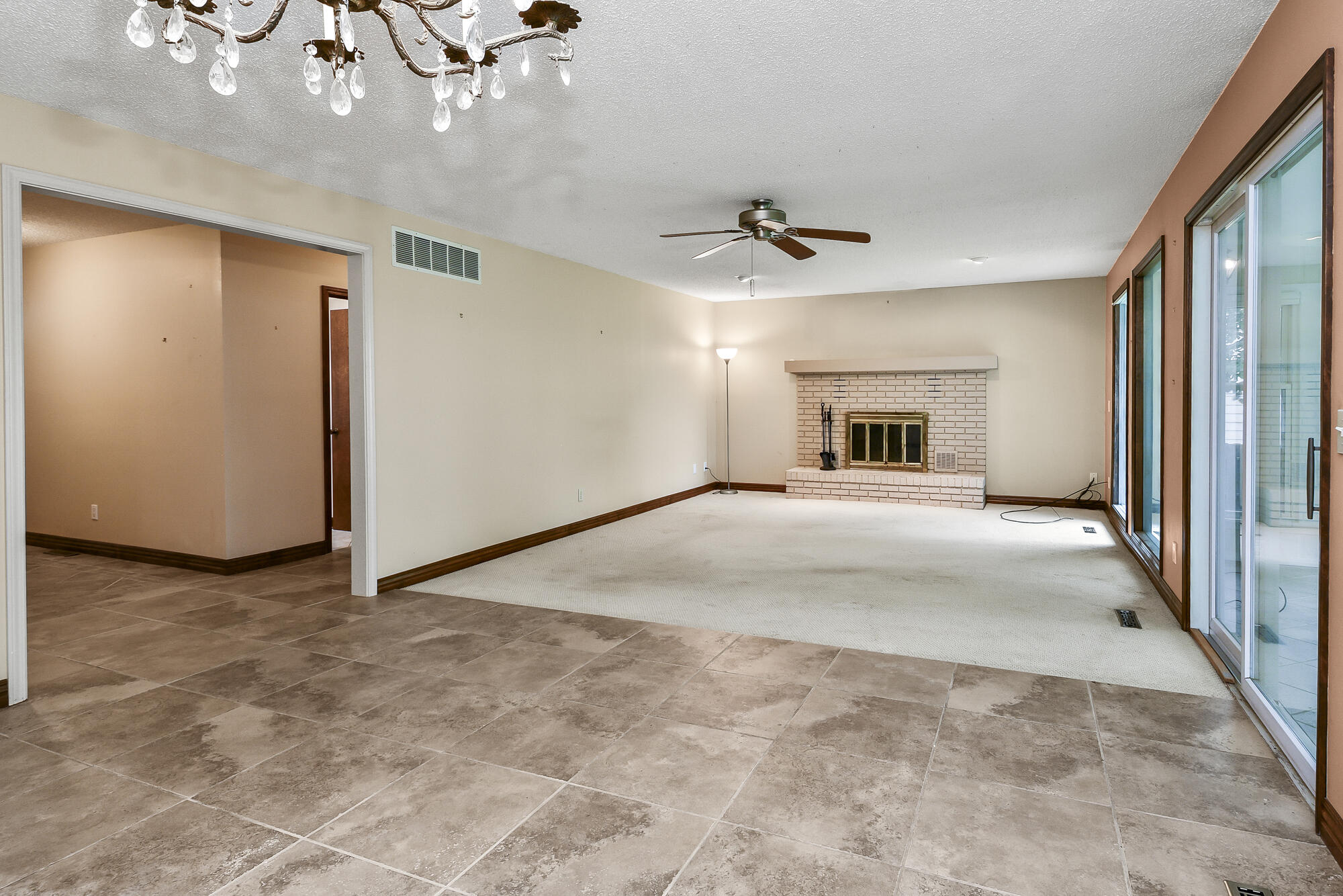 10 Midview Drive Property Photo 23
