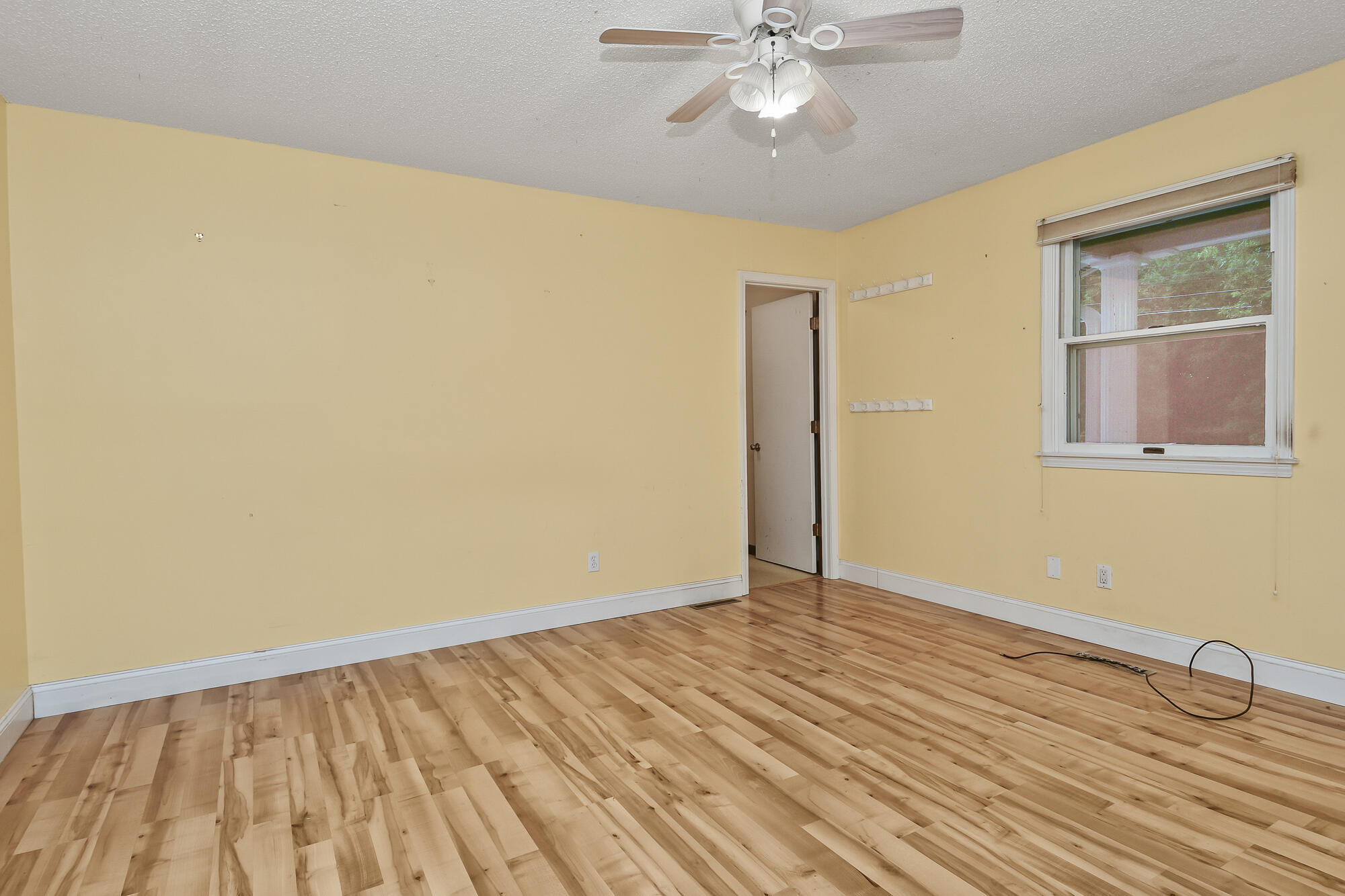 10 Midview Drive Property Photo 25