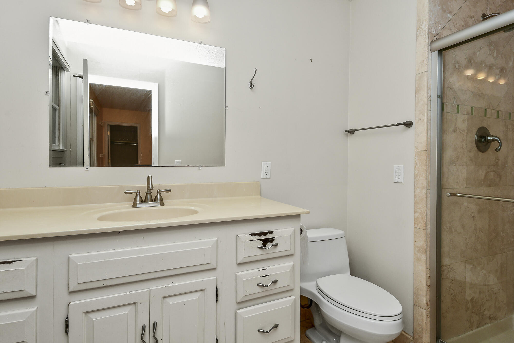 10 Midview Drive Property Photo 27