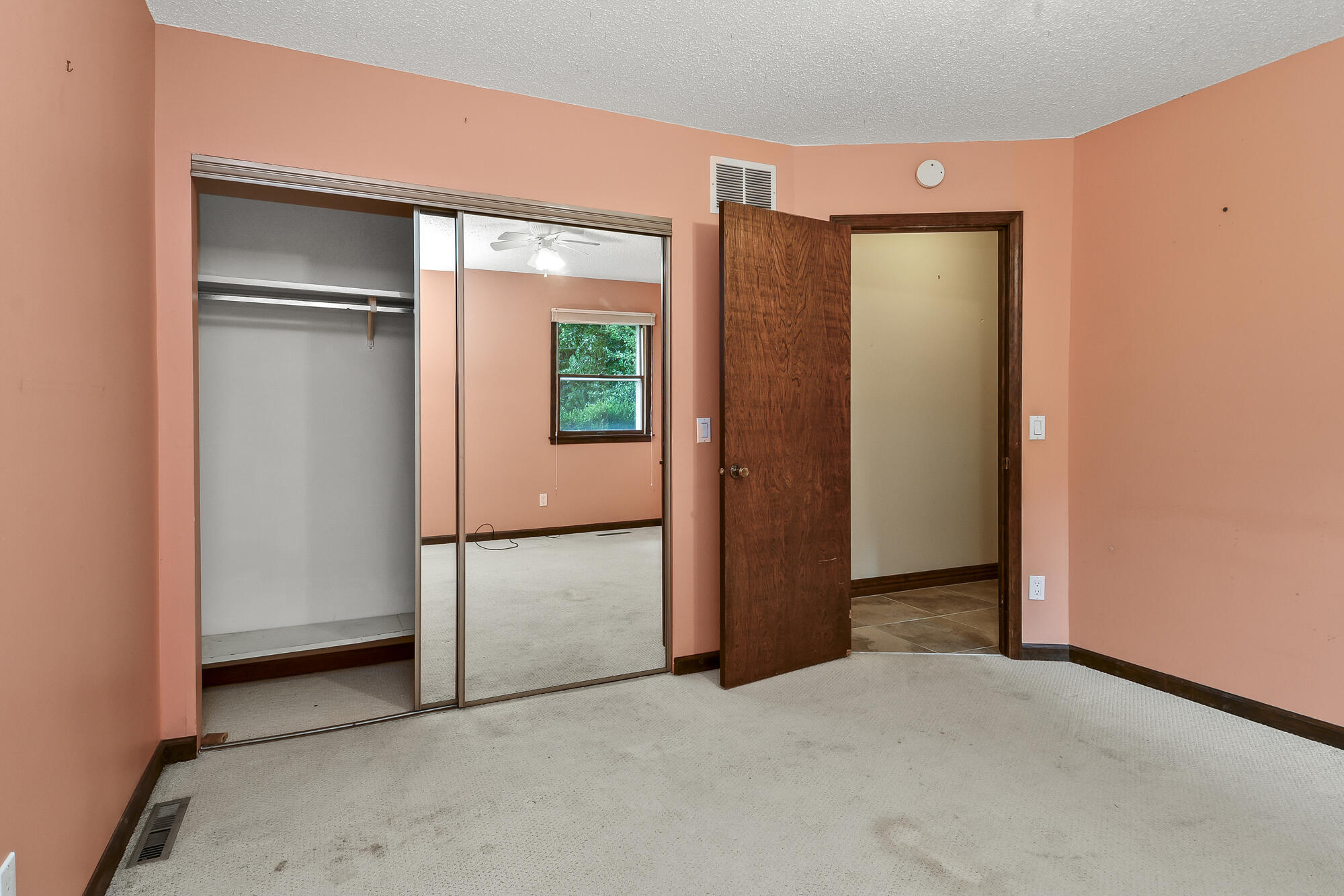 10 Midview Drive Property Photo 30
