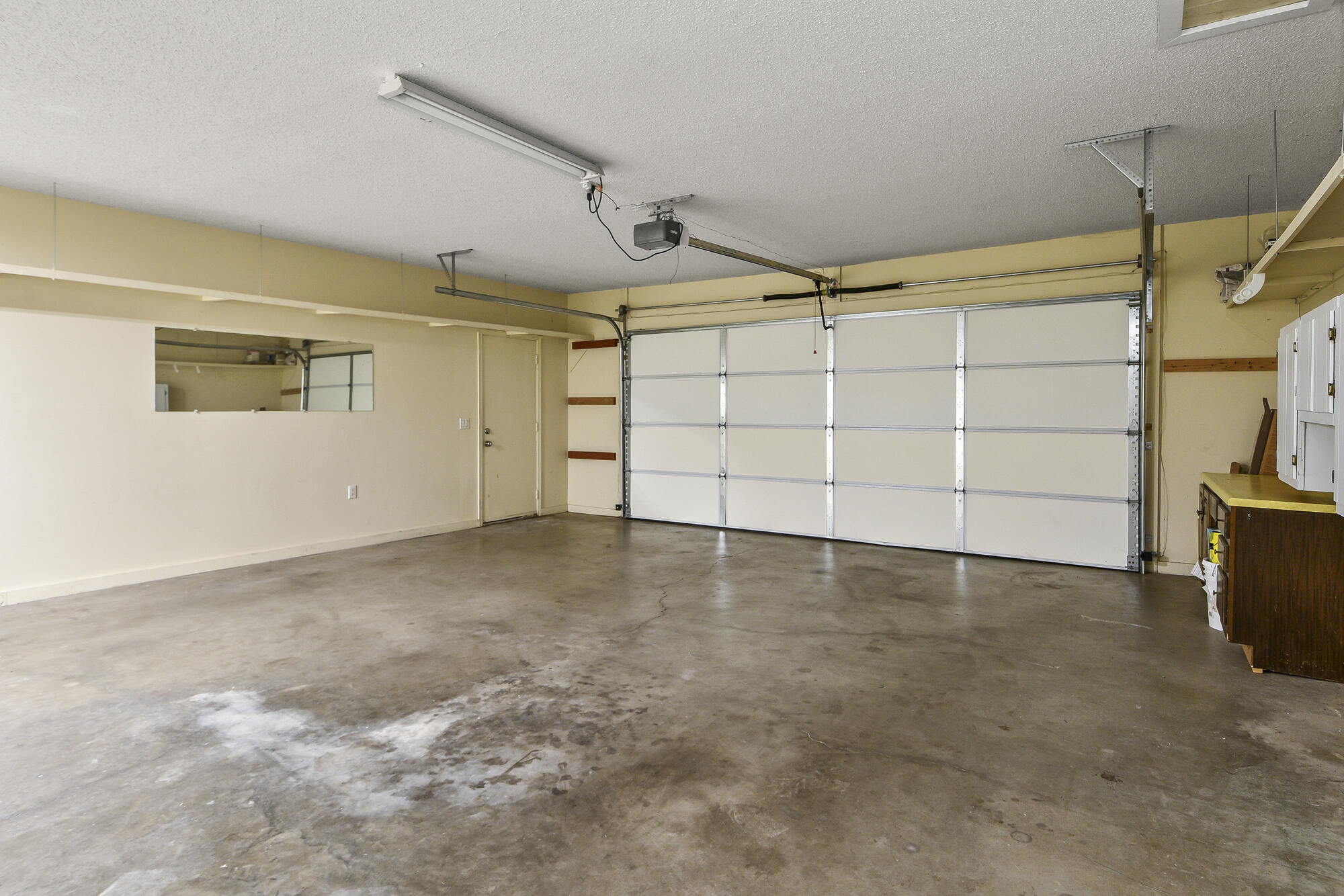 10 Midview Drive Property Photo 32