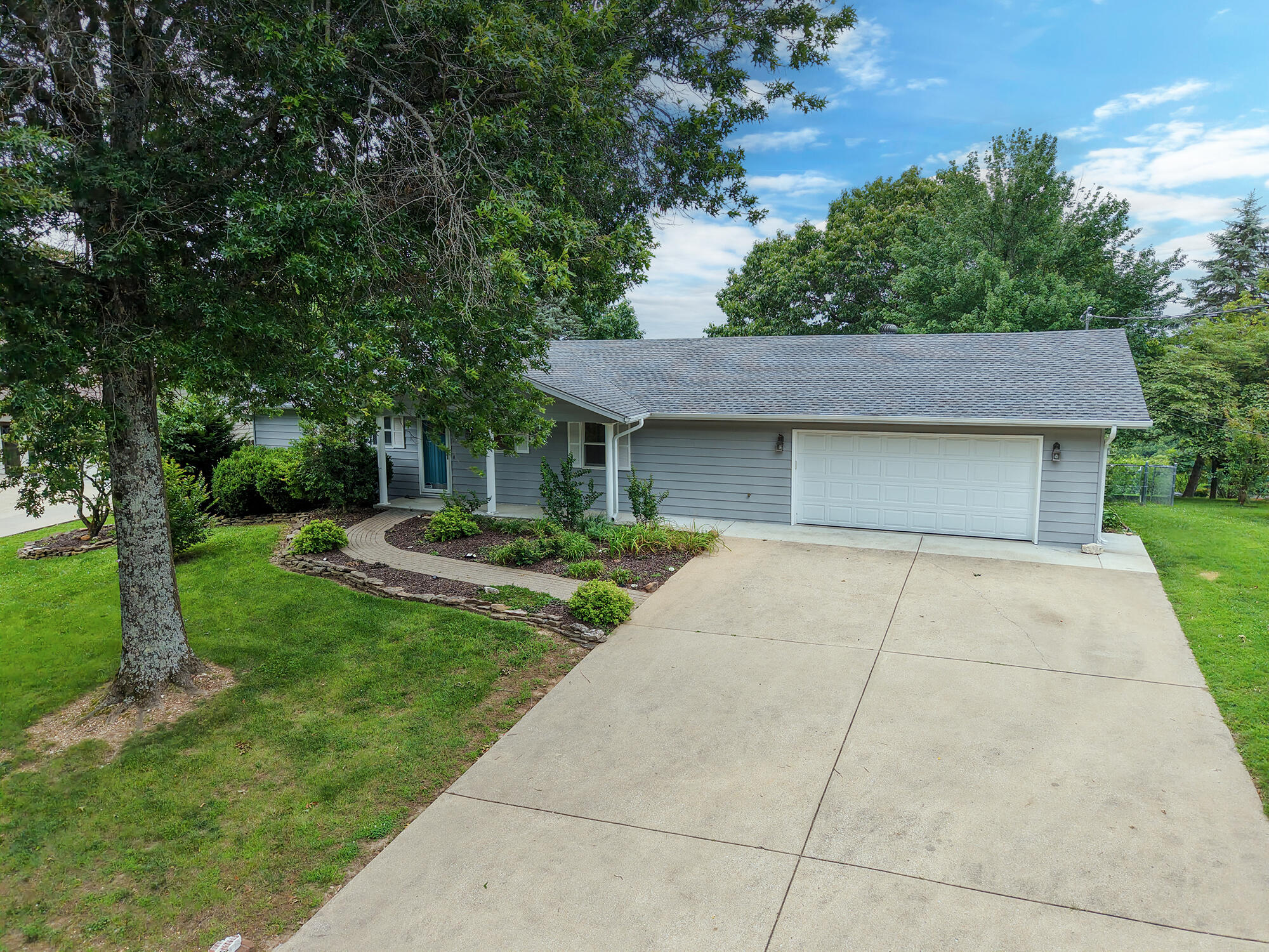 10 Midview Drive Property Photo 41