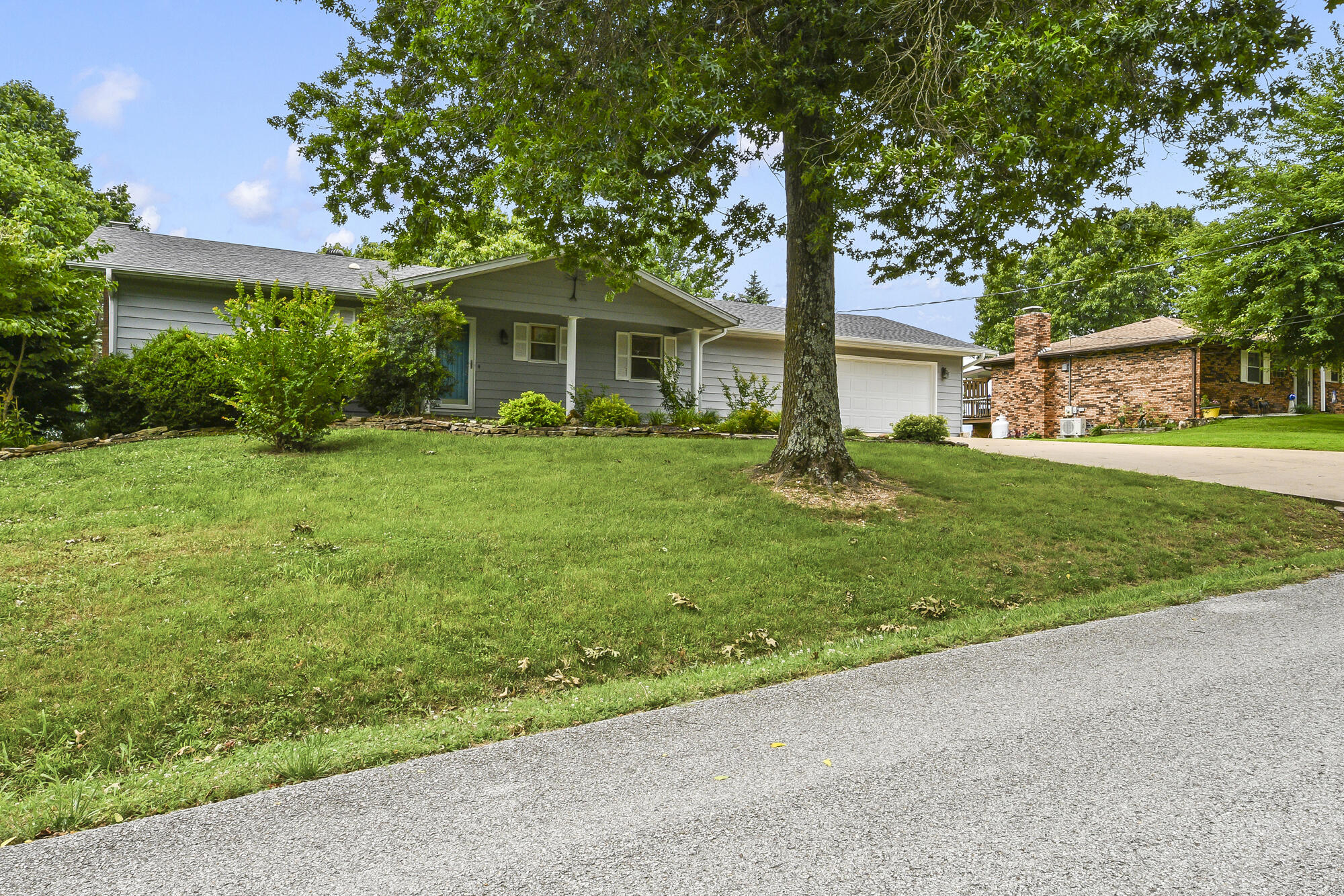 10 Midview Drive Property Photo 42