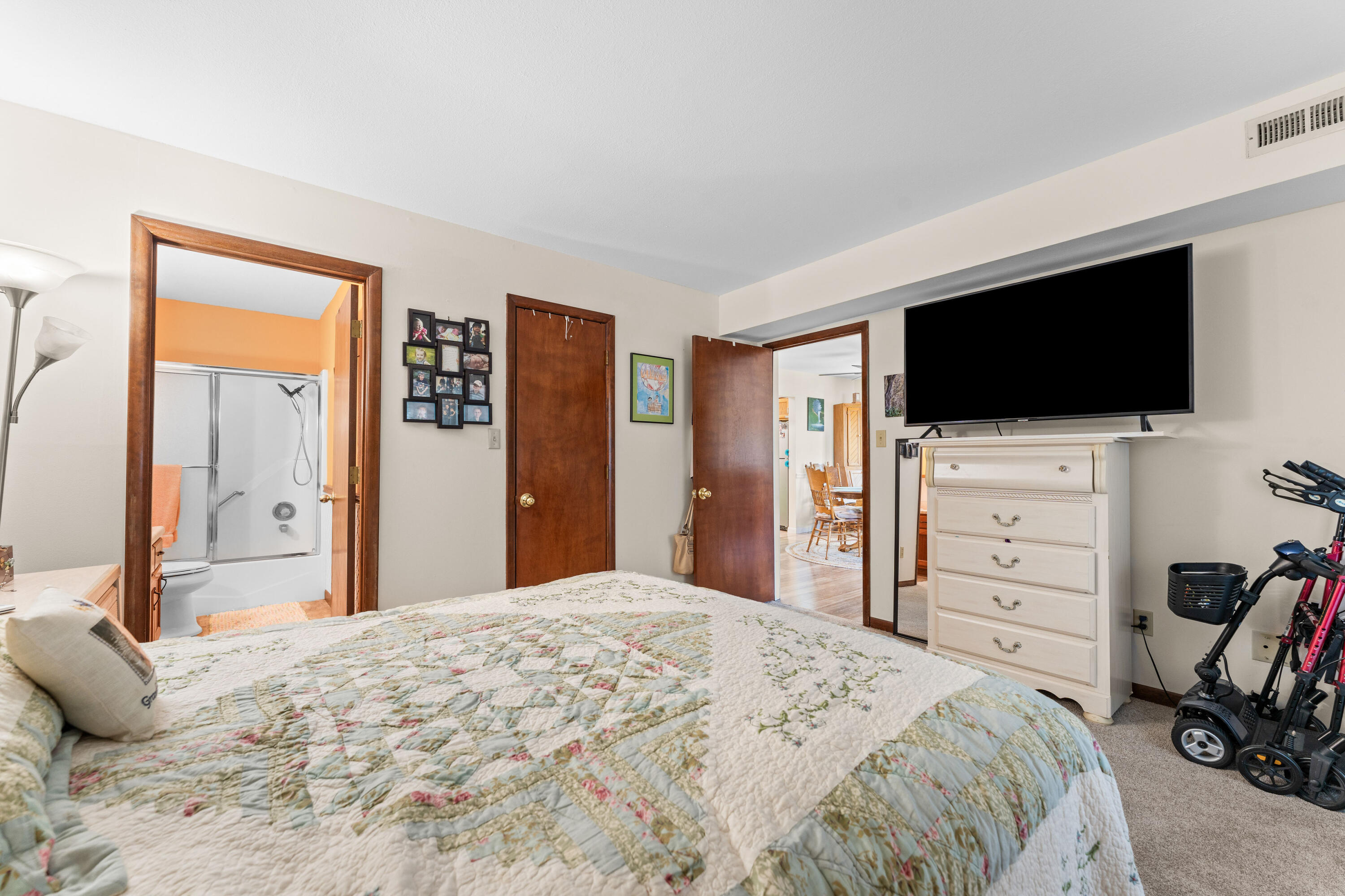 118 West Hensley Street 2d Property Photo 15