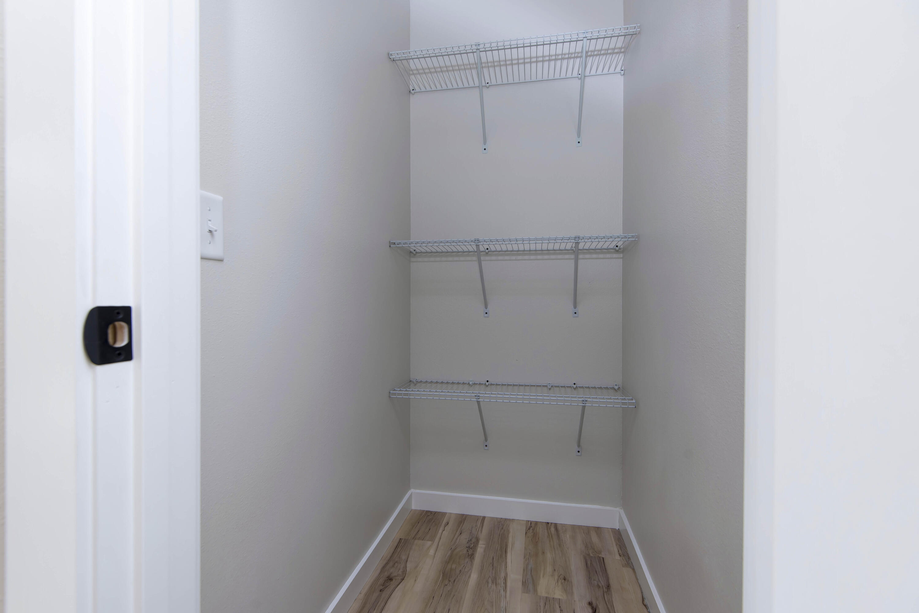1329 West Chase Street Property Photo 7