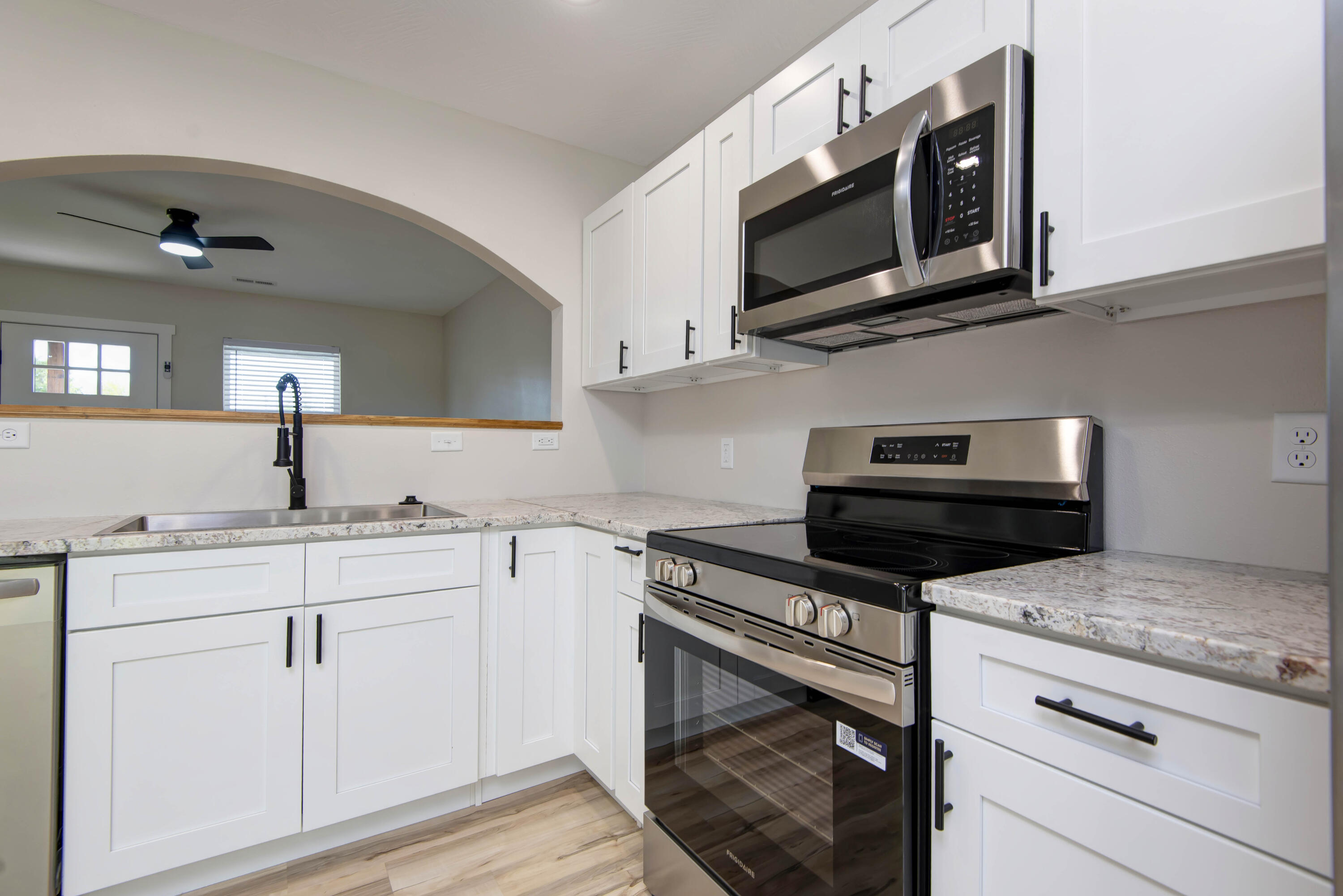 1329 West Chase Street Property Photo 13