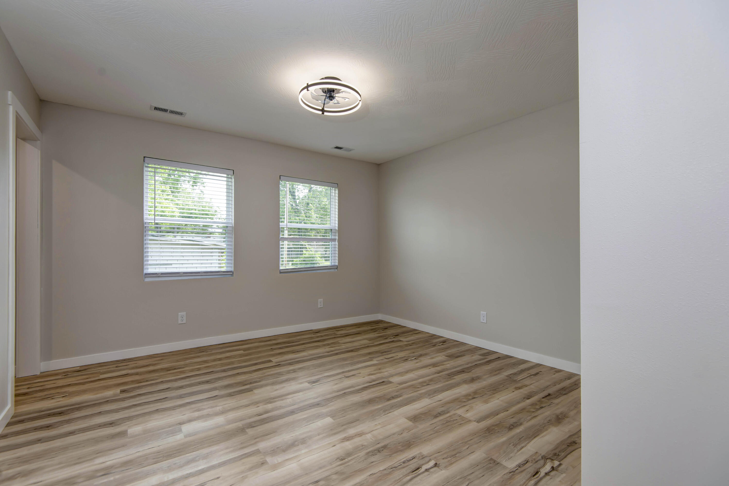 1329 West Chase Street Property Photo 17