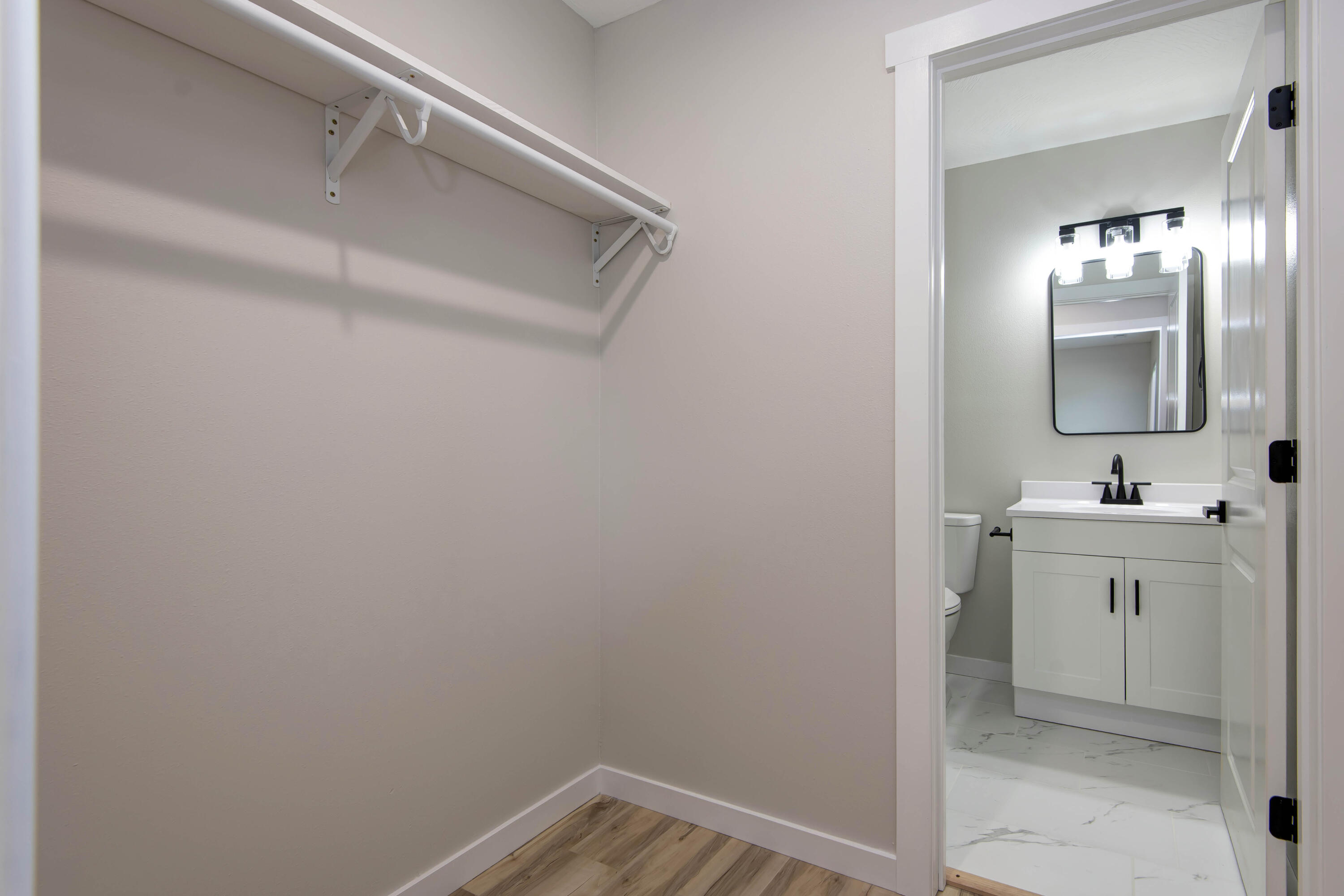1329 West Chase Street Property Photo 19