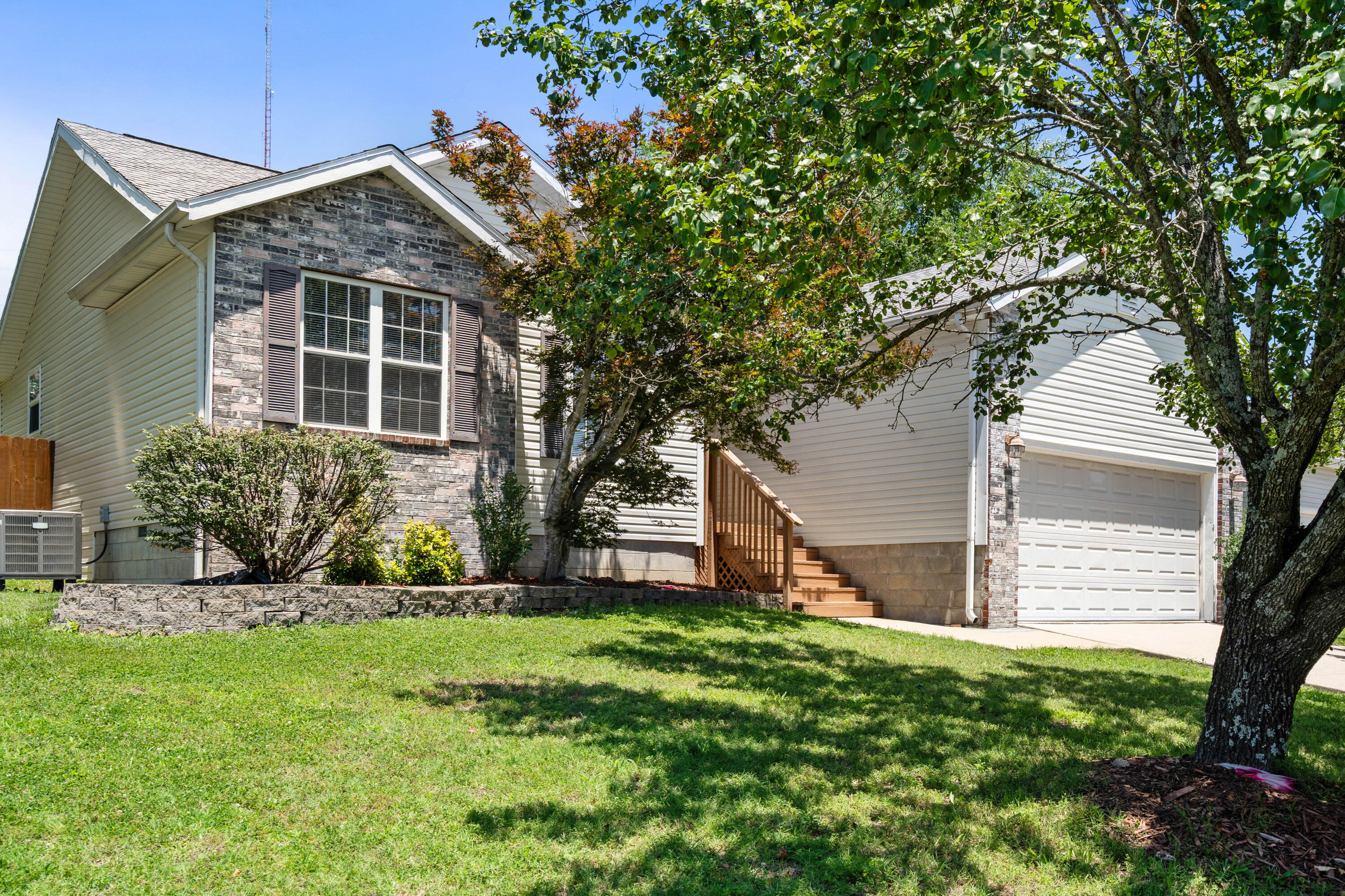 166 Teresa Terrace Property Photo 1