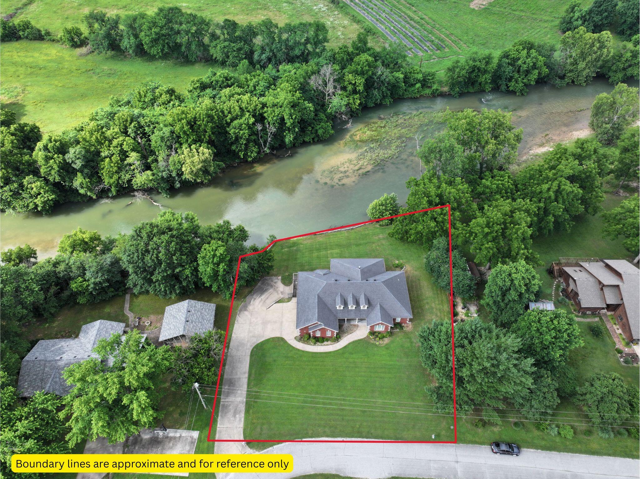 136 Riverview Drive Property Photo 5