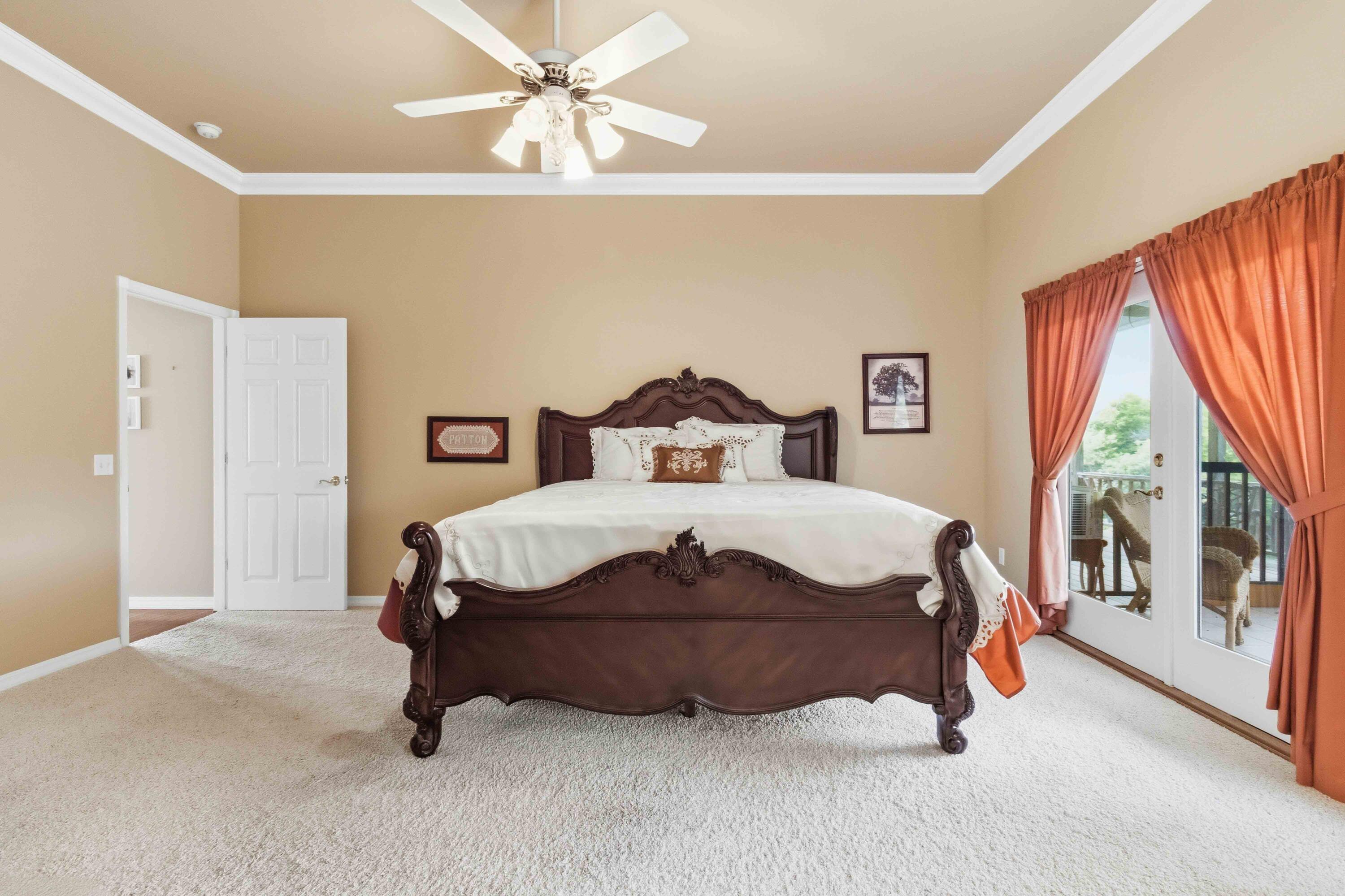 136 Riverview Drive Property Photo 30