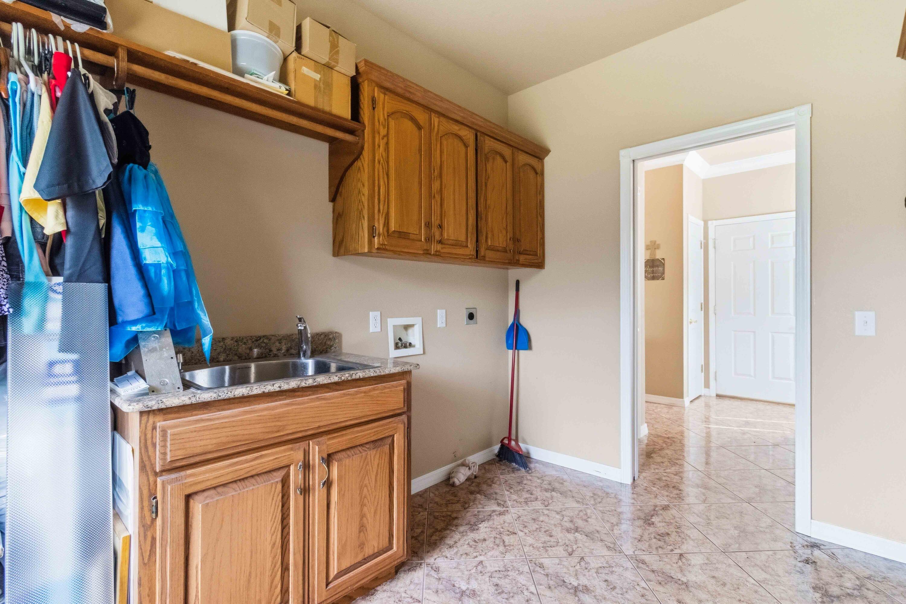 136 Riverview Drive Property Photo 49