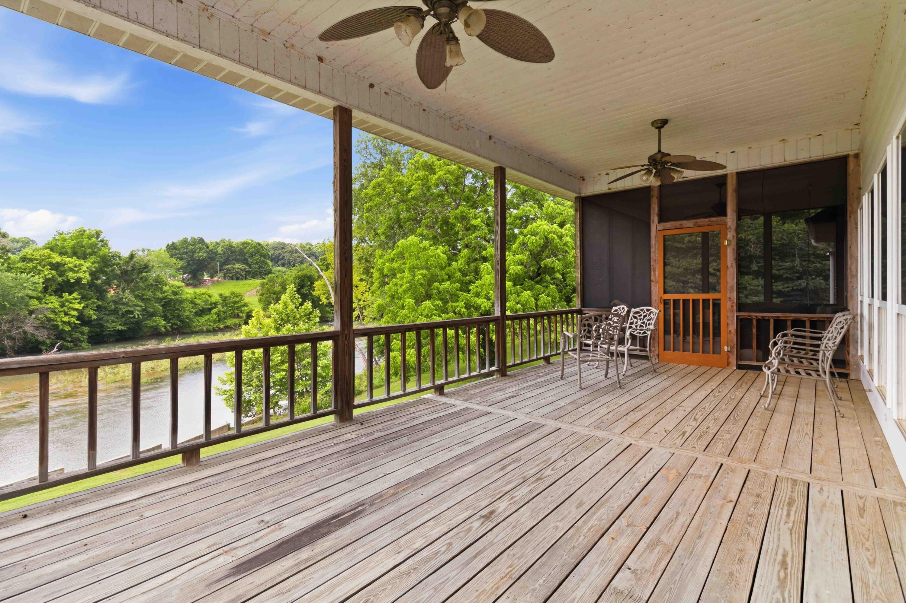 136 Riverview Drive Property Photo 54
