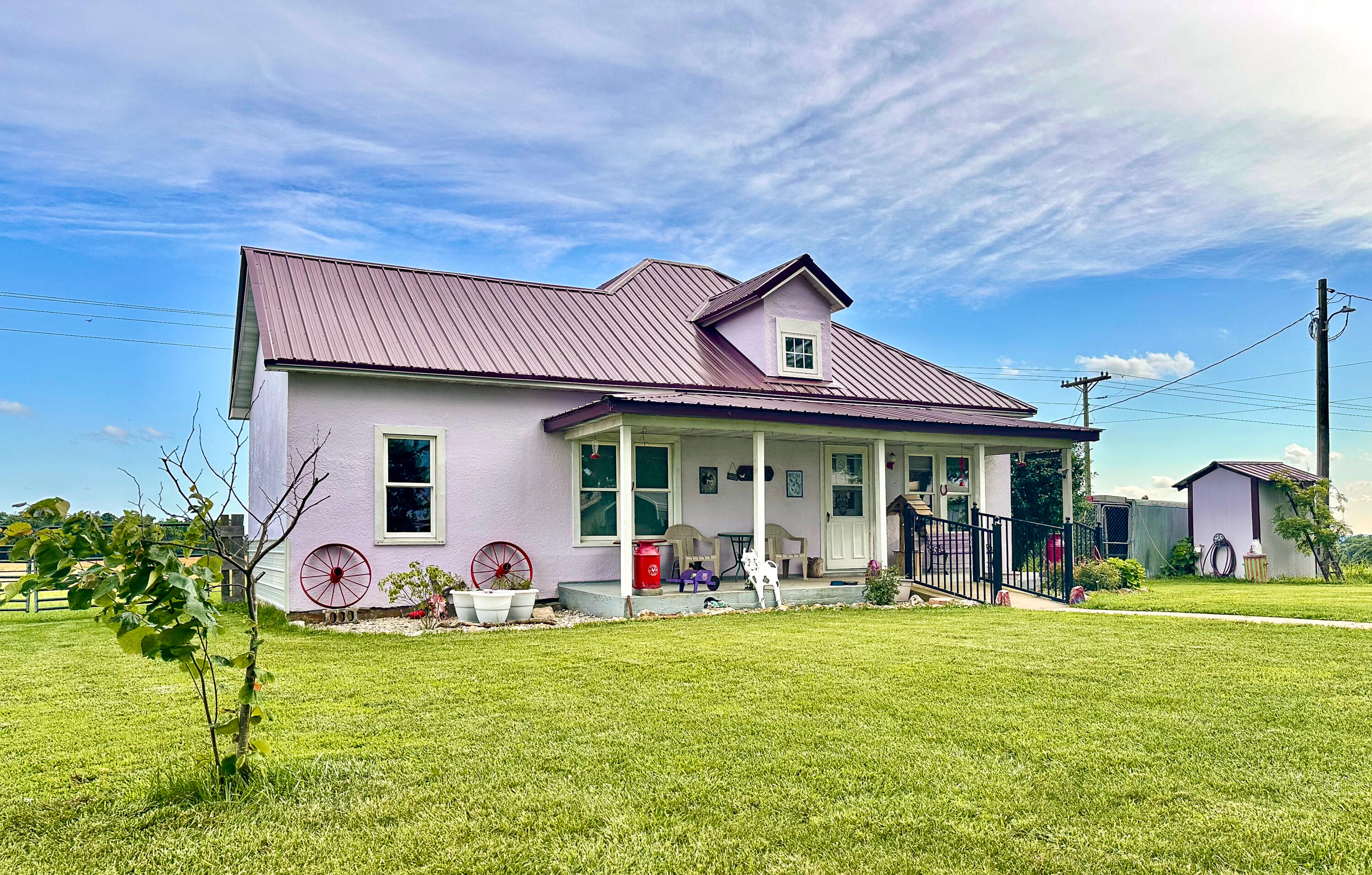 3656 Sunshine Road Property Photo 1