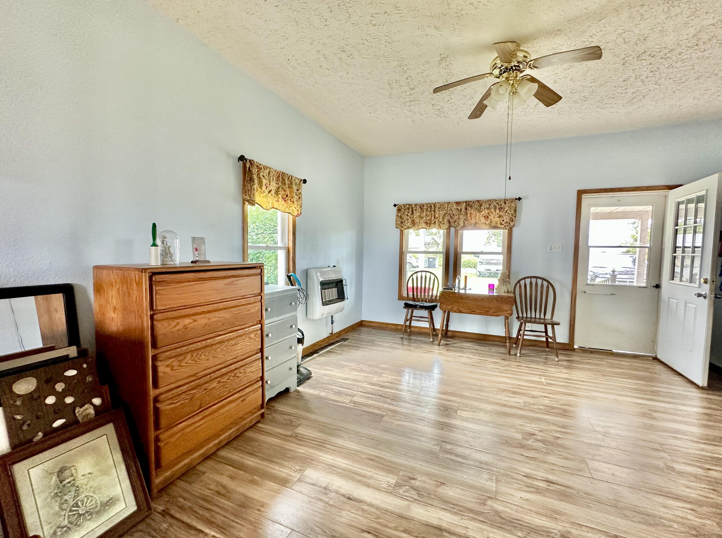 3656 Sunshine Road Property Photo 6