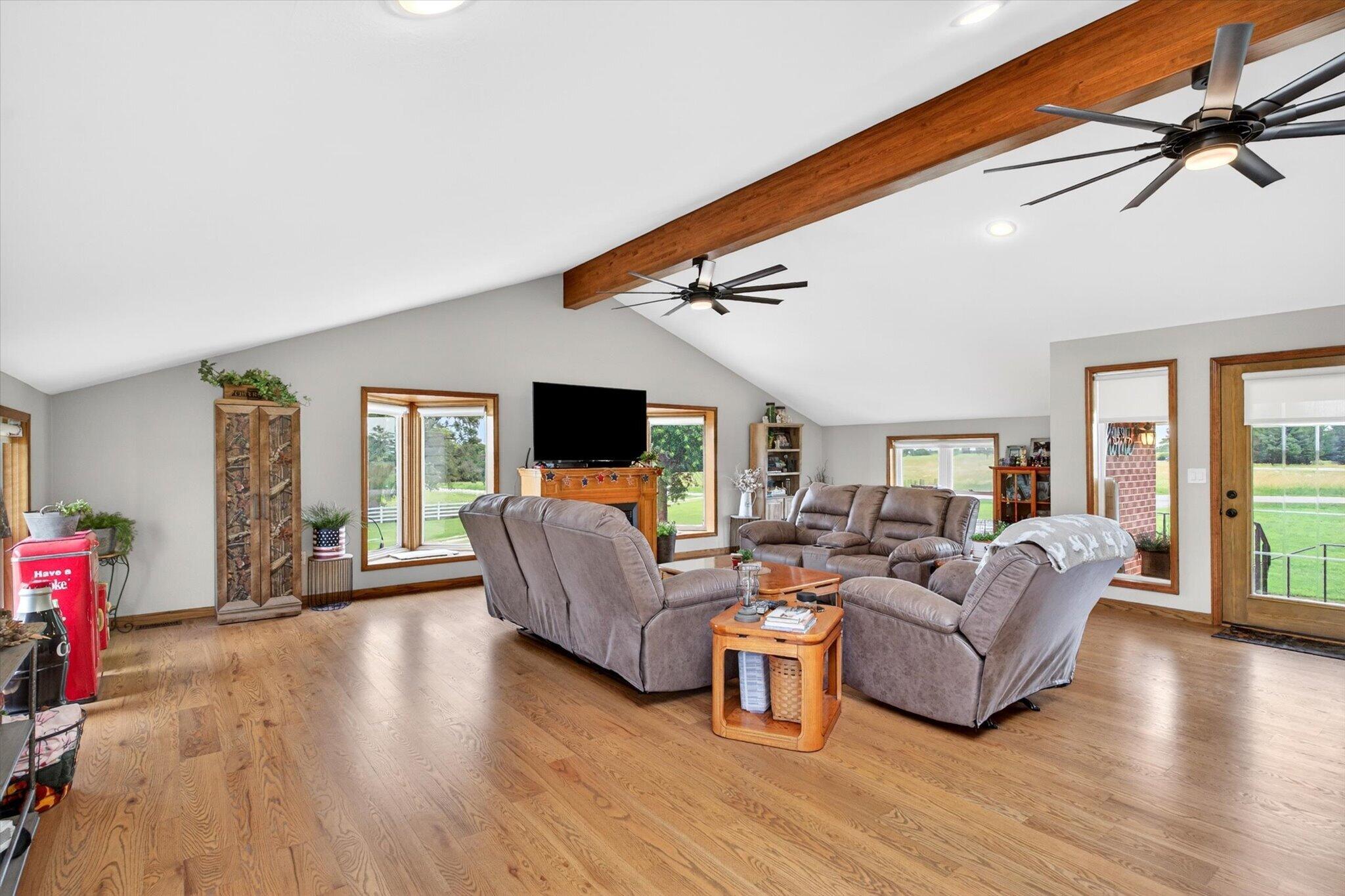 60326939 Property Photo 7