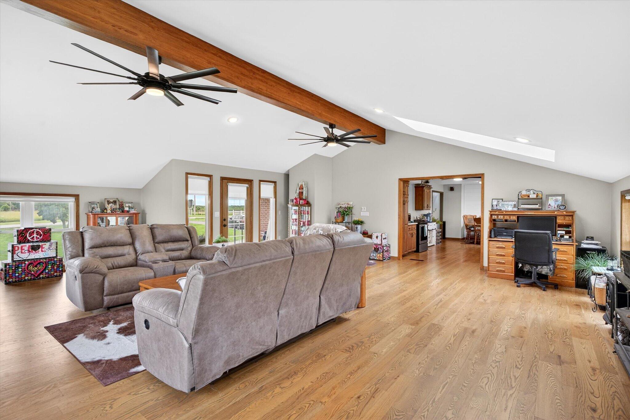 60326939 Property Photo 10