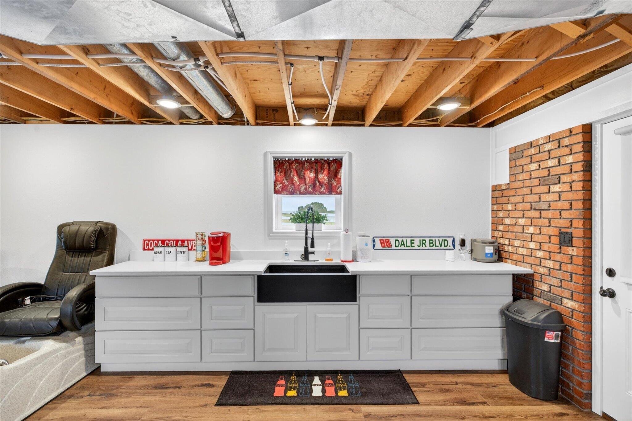 60326939 Property Photo 25