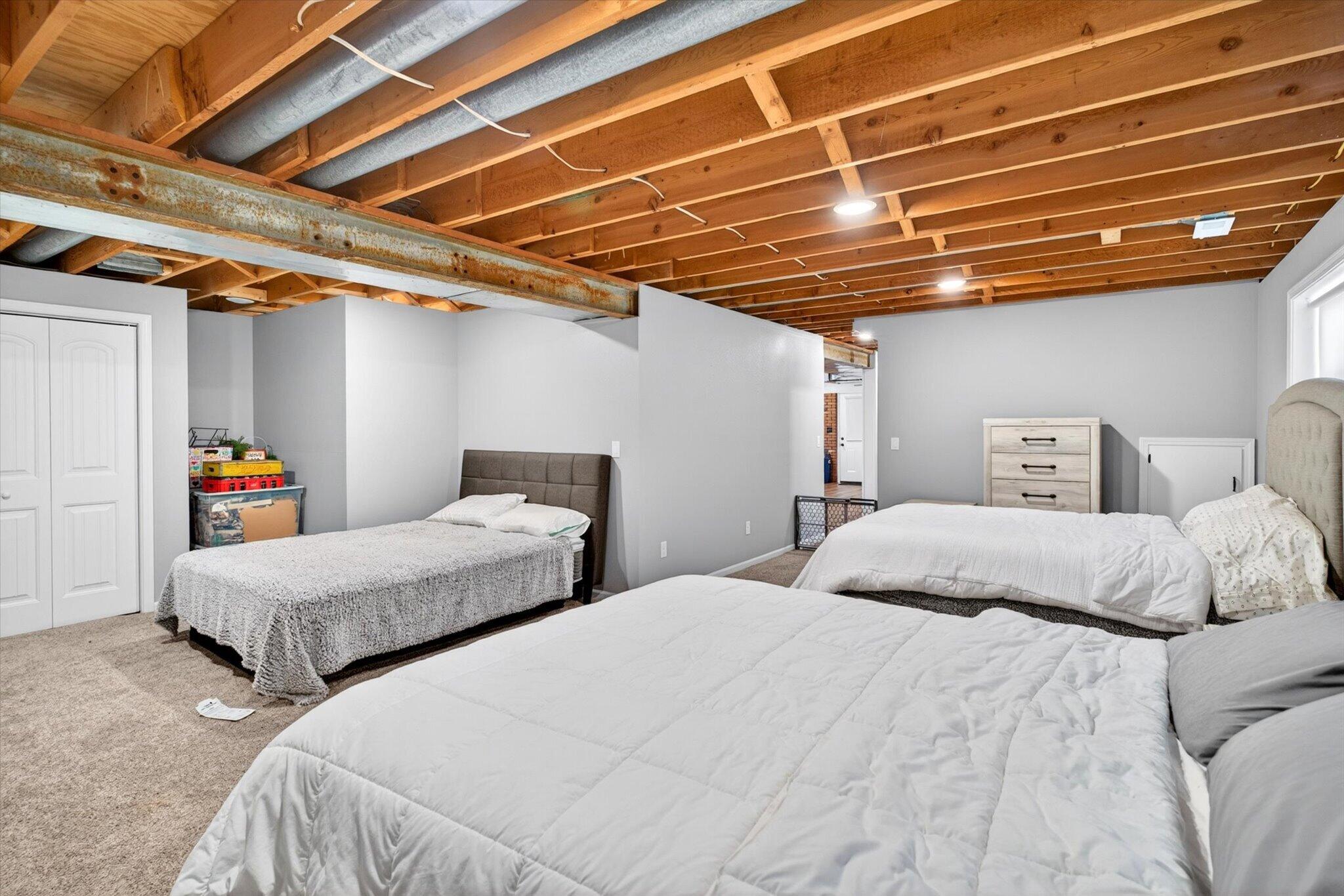 60326939 Property Photo 28