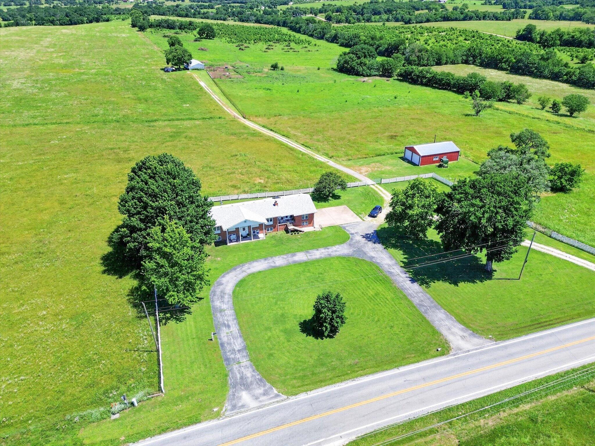 60326939 Property Photo 38