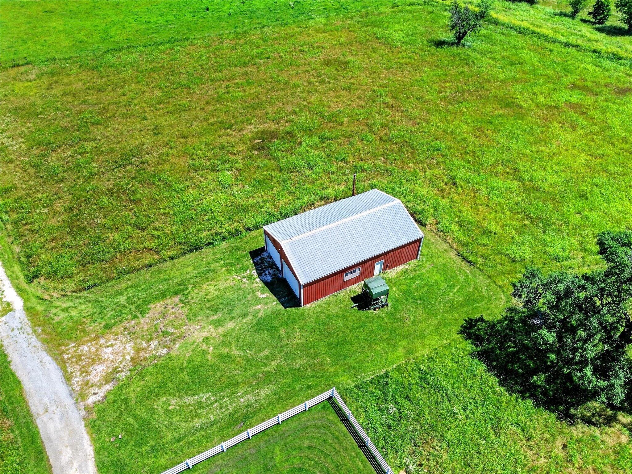60326939 Property Photo 40