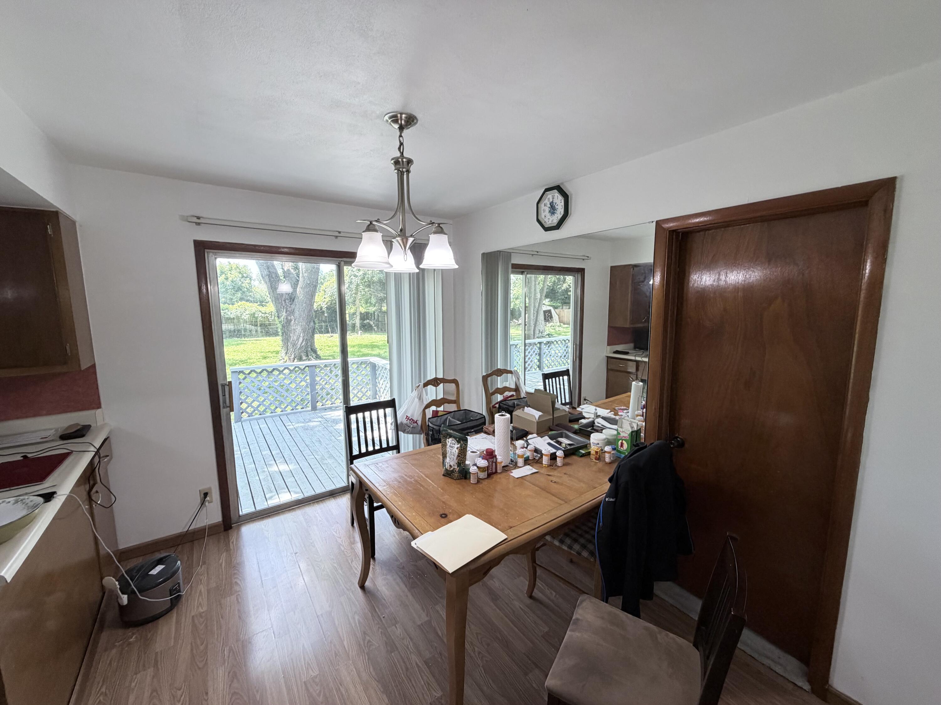 500 West Crestview Street Property Photo 6