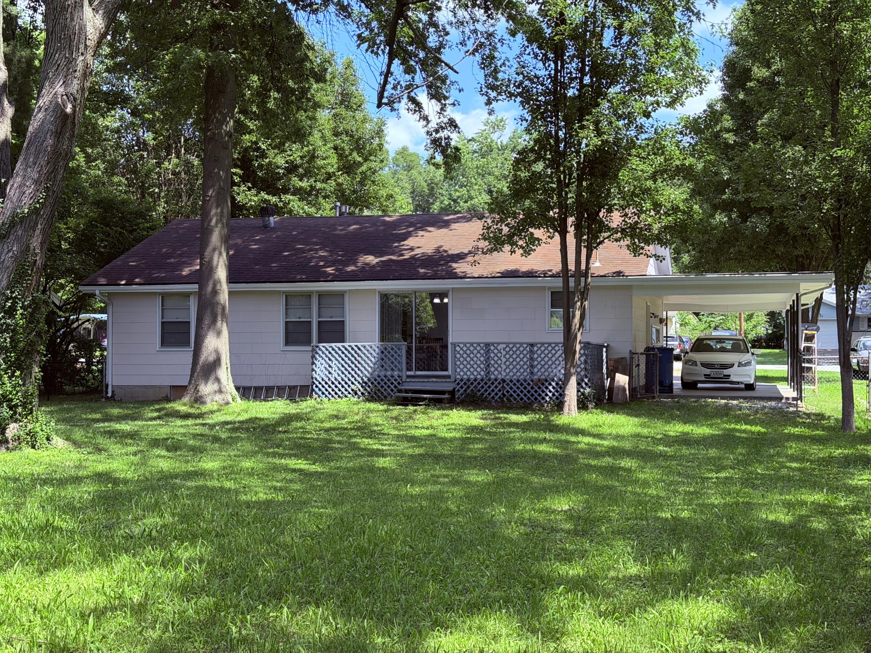 500 West Crestview Street Property Photo 17