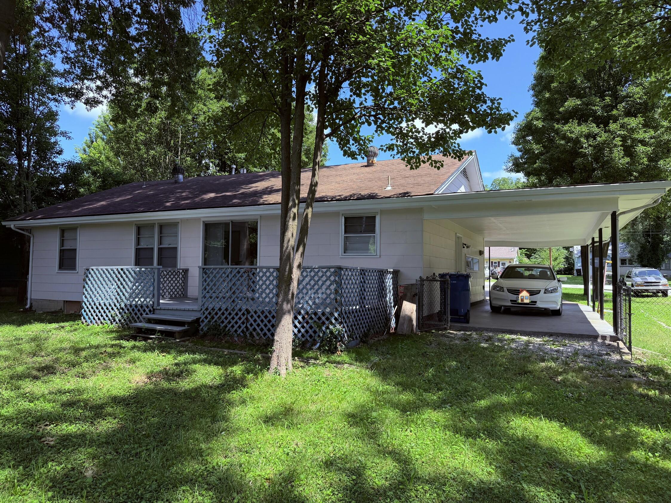 500 West Crestview Street Property Photo 19
