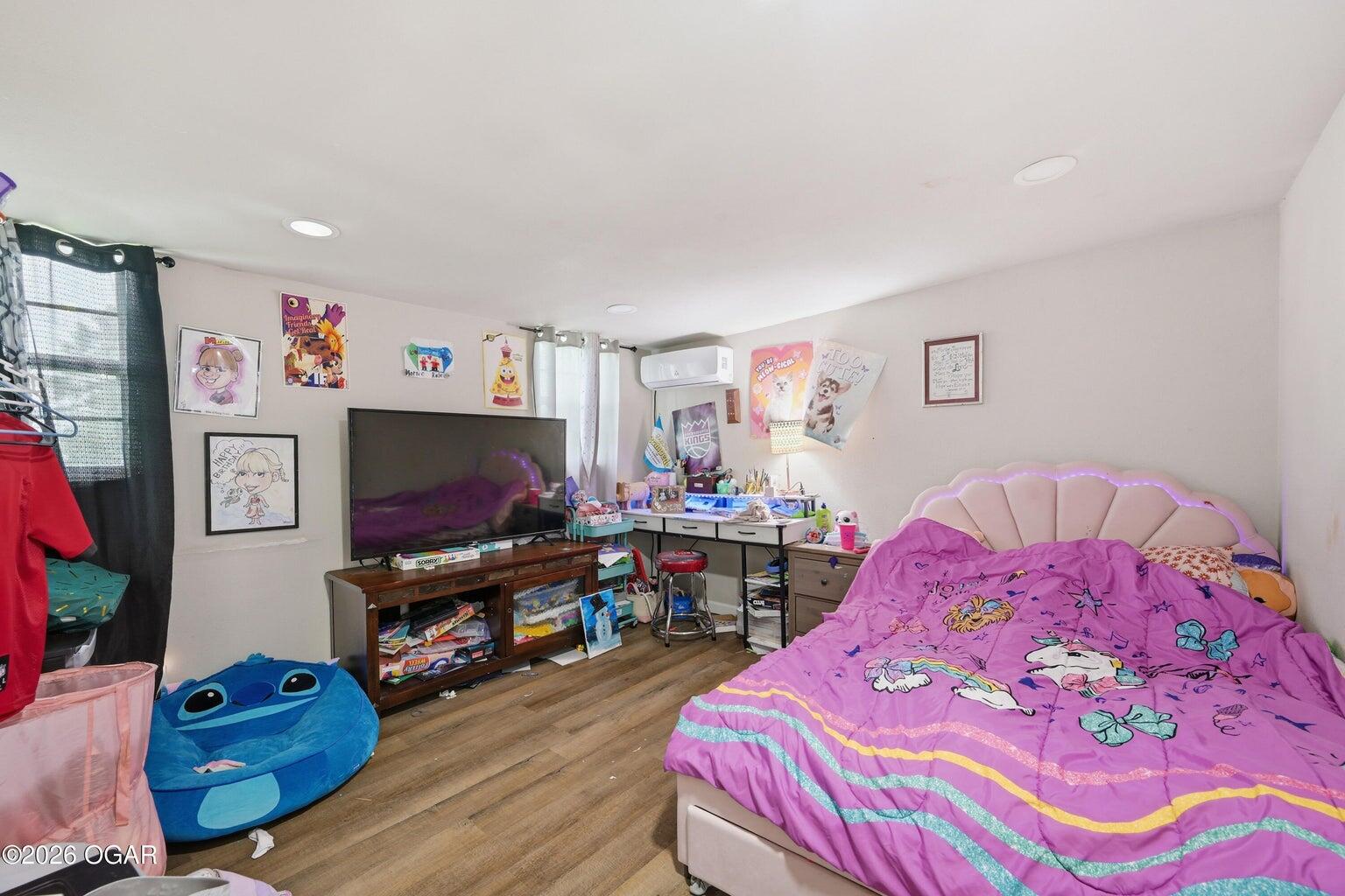 222 West Splitlog Street Property Photo 14