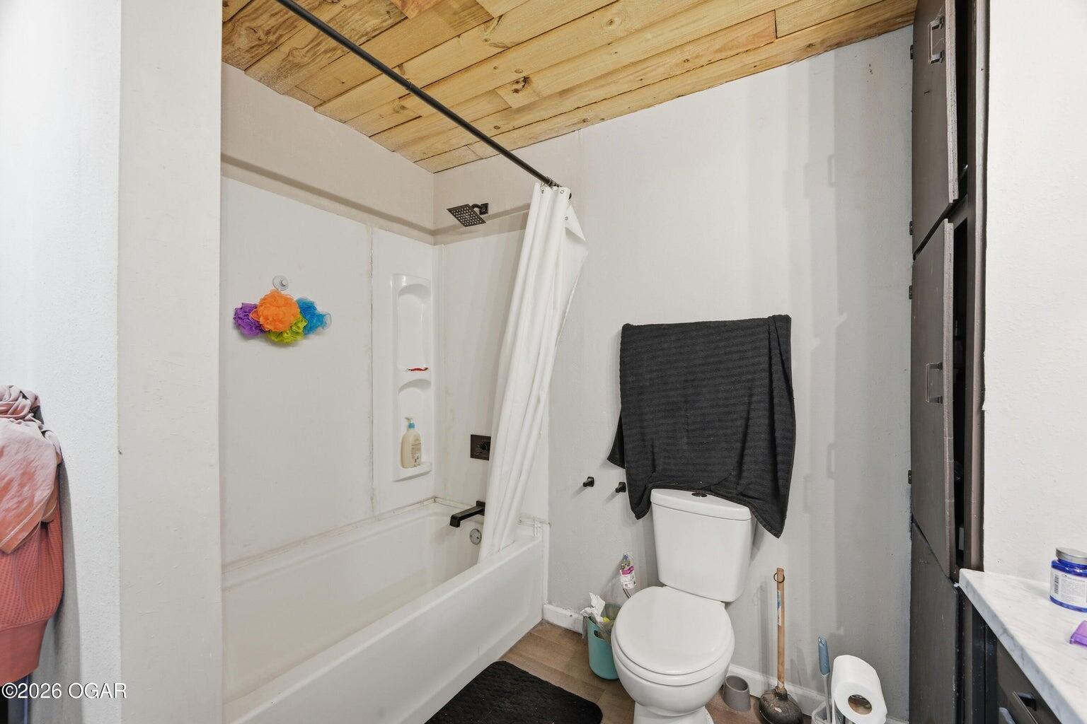 222 West Splitlog Street Property Photo 25