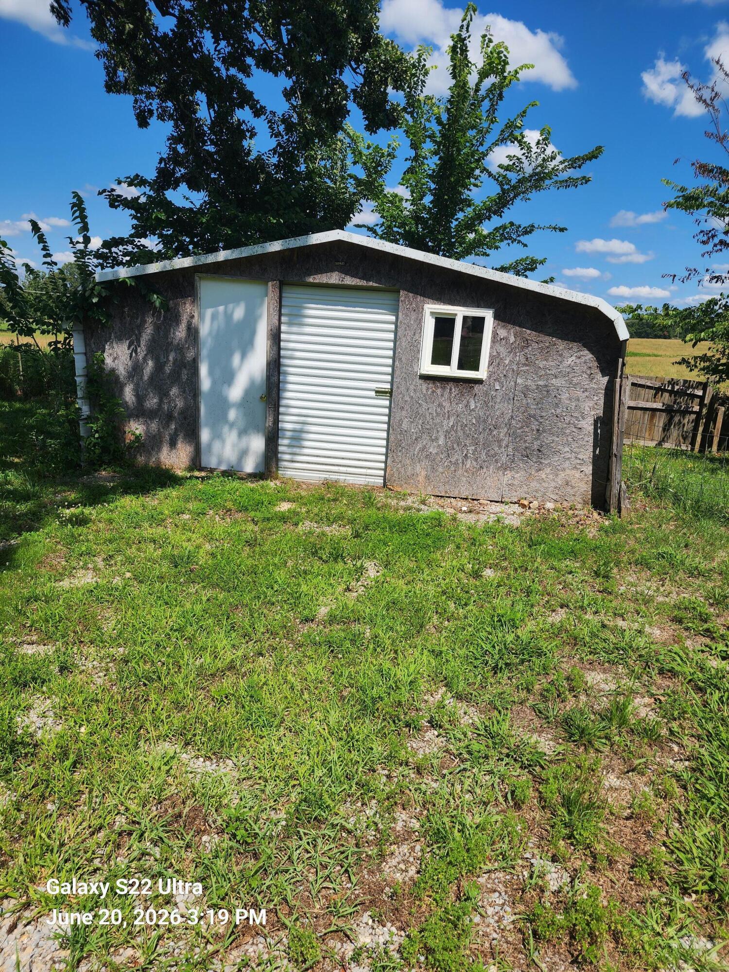 3702 County Road 4910 Property Photo 12
